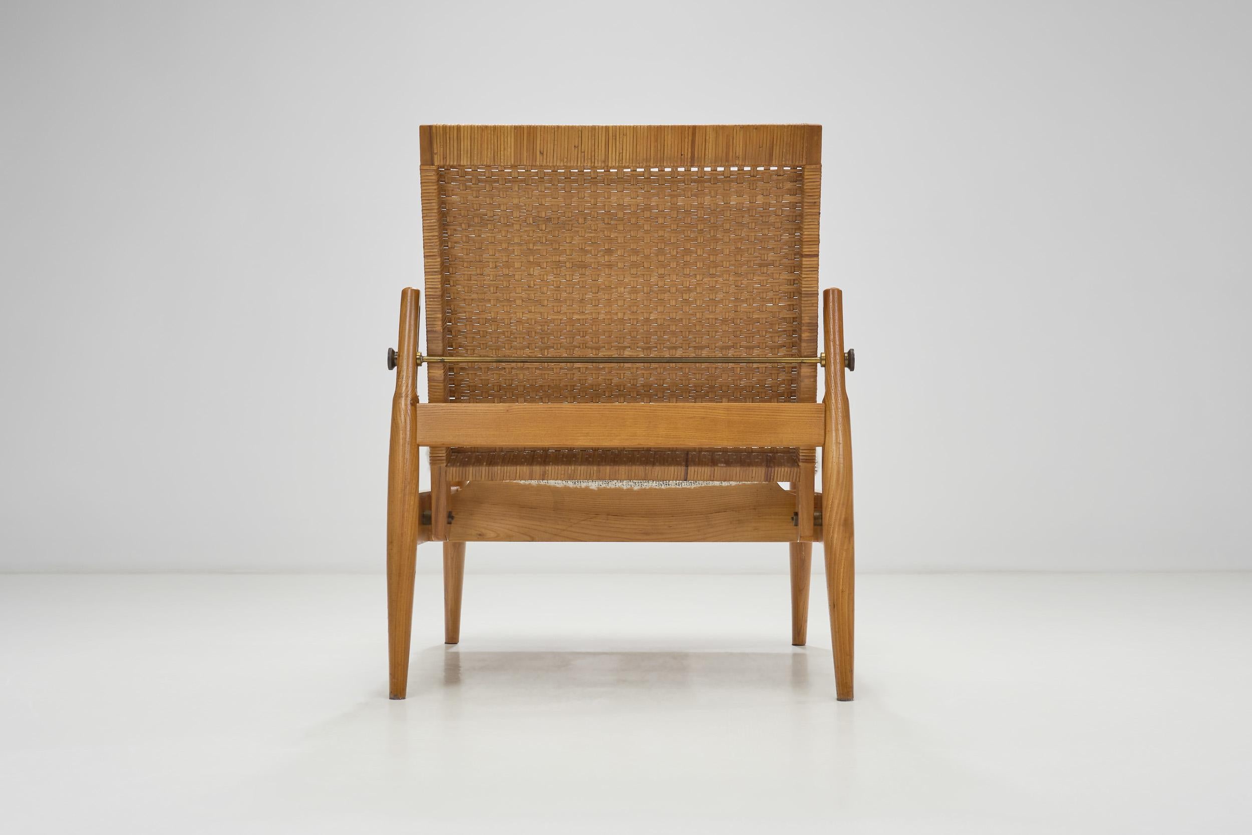 Paar gepolsterte Rattan- und Holzstühle für ULUV, Tschechoslowakei, ca. 1960er Jahre im Angebot 1