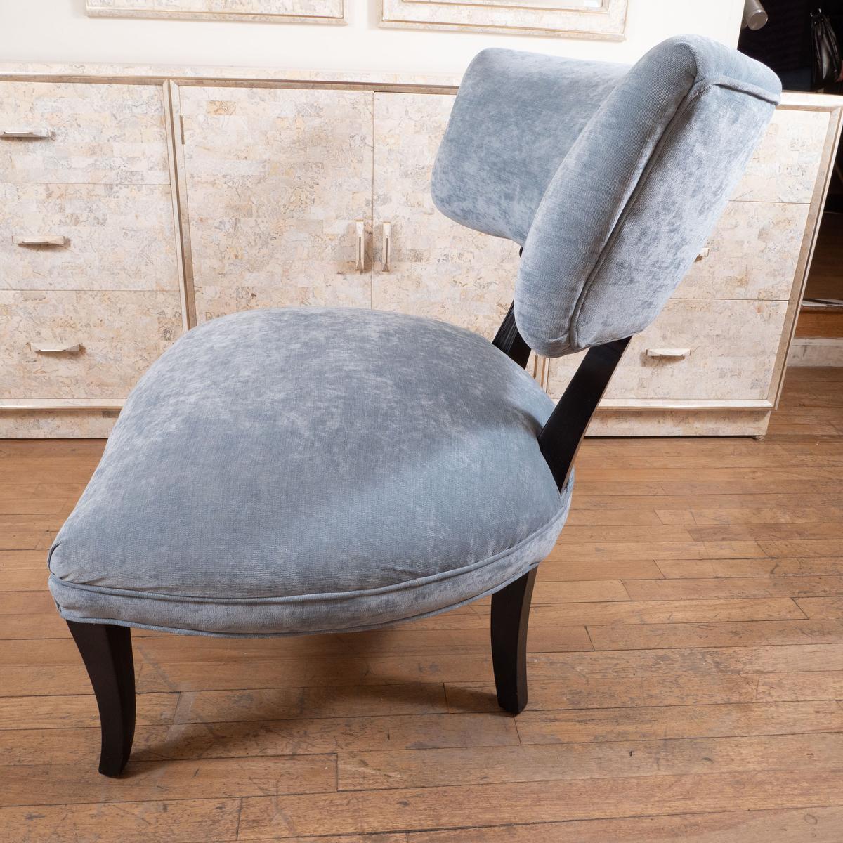Paar gepolsterte Slipper-Stühle (Moderne der Mitte des Jahrhunderts) im Angebot