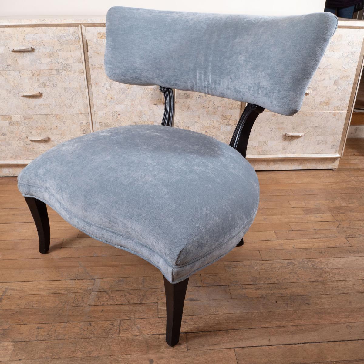 American Pair of upholstered slipper chairs For Sale