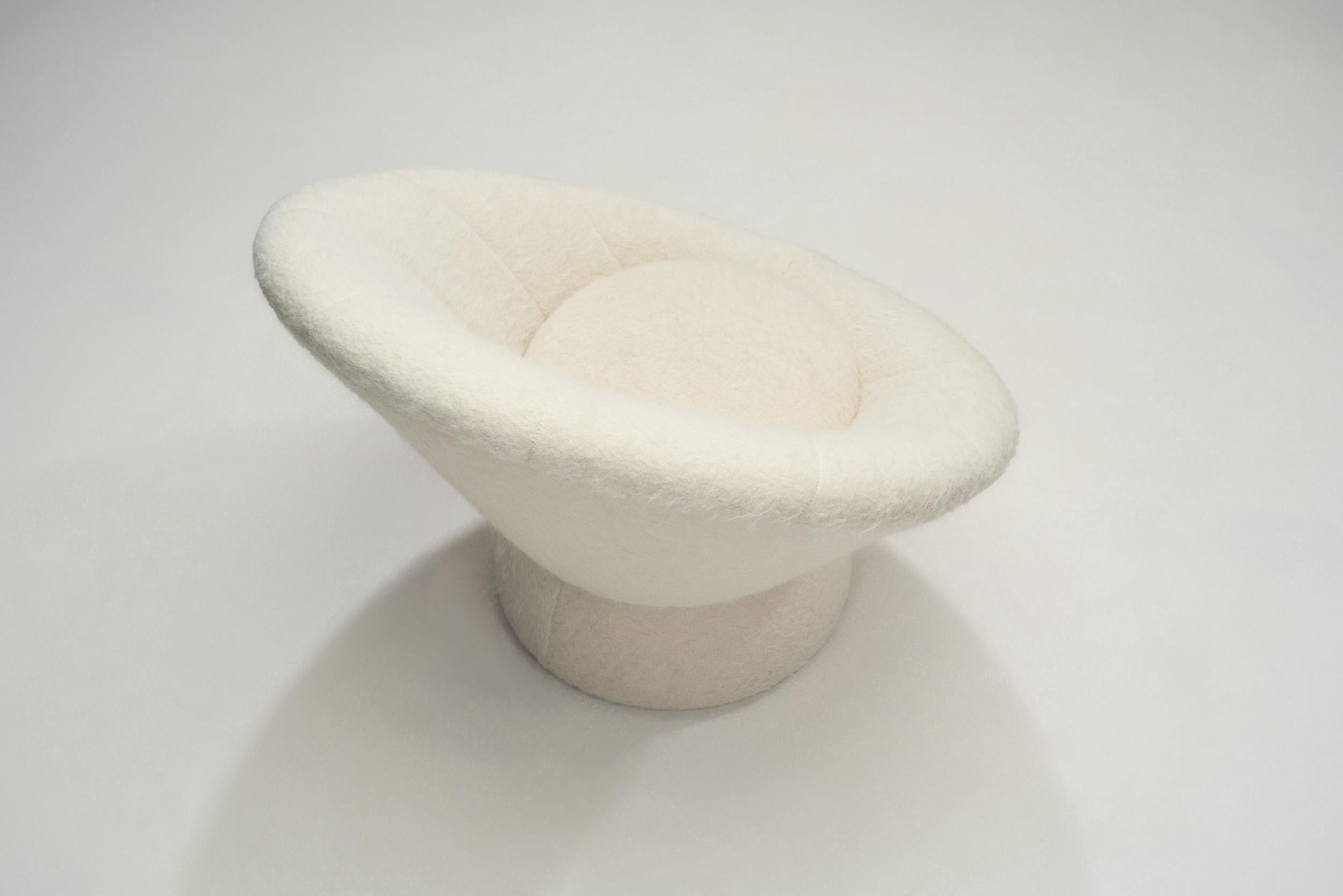 Fin du 20e siècle Paire de chaises pivotantes tapissées de l'ère spatiale, Allemagne, années 1970 en vente
