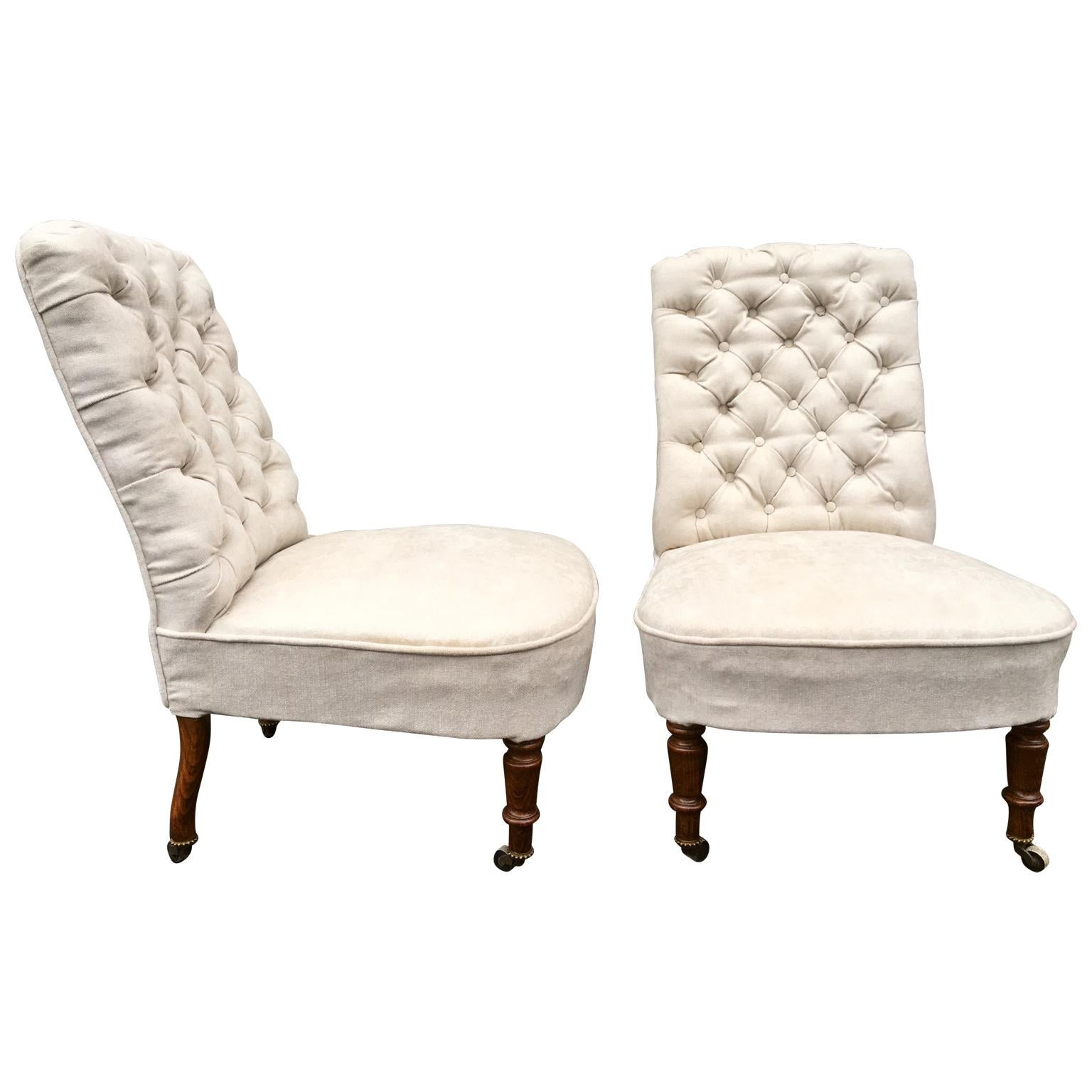 A pair of Swedish upholstered 19th Century slipper chairs from the Oskarian period (from the Swedish King Oskar the II). It’s the Swedish version of the English Victorian period. Newly re-covered.

           