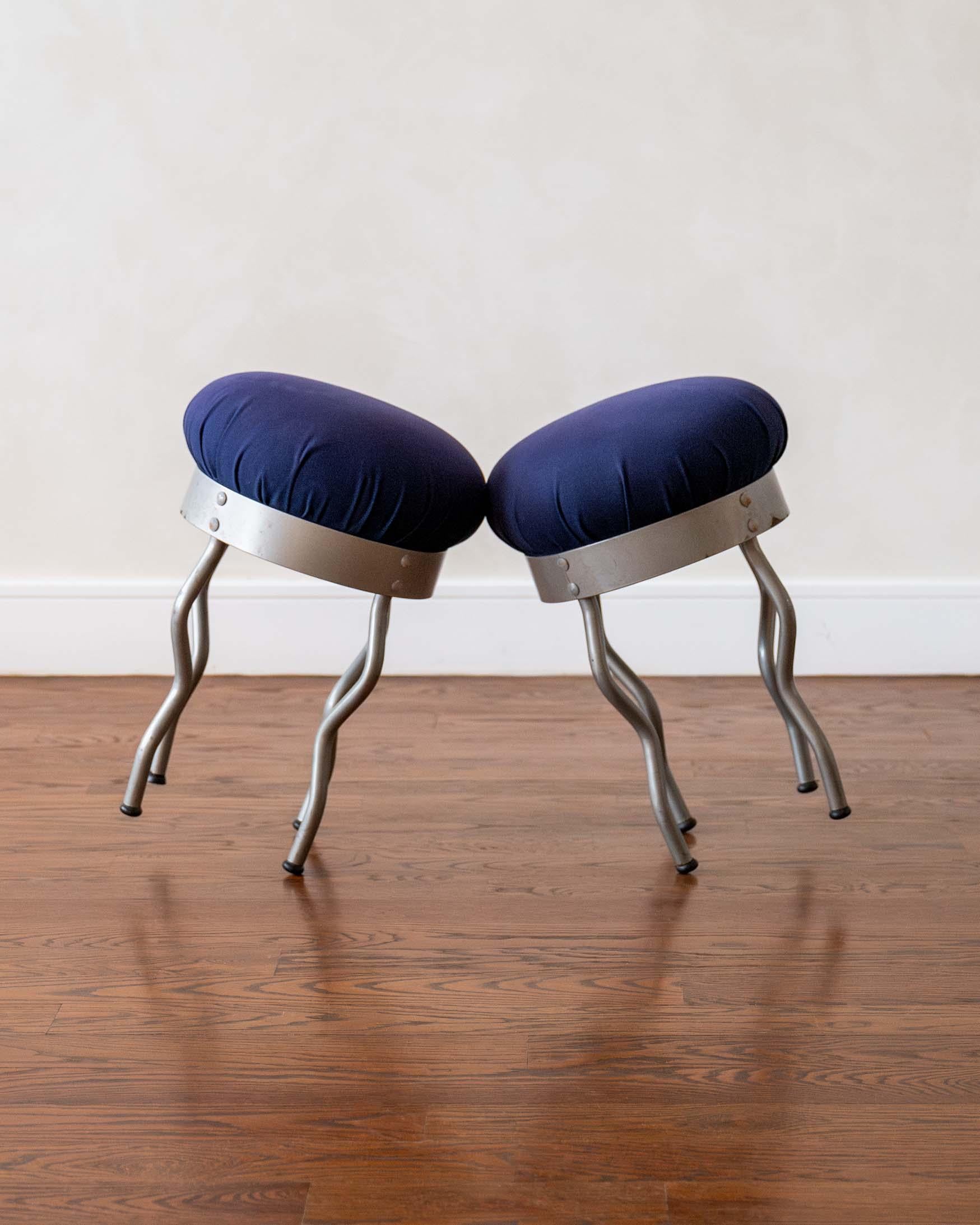 Paire de tabourets de Memphis postmodernes 