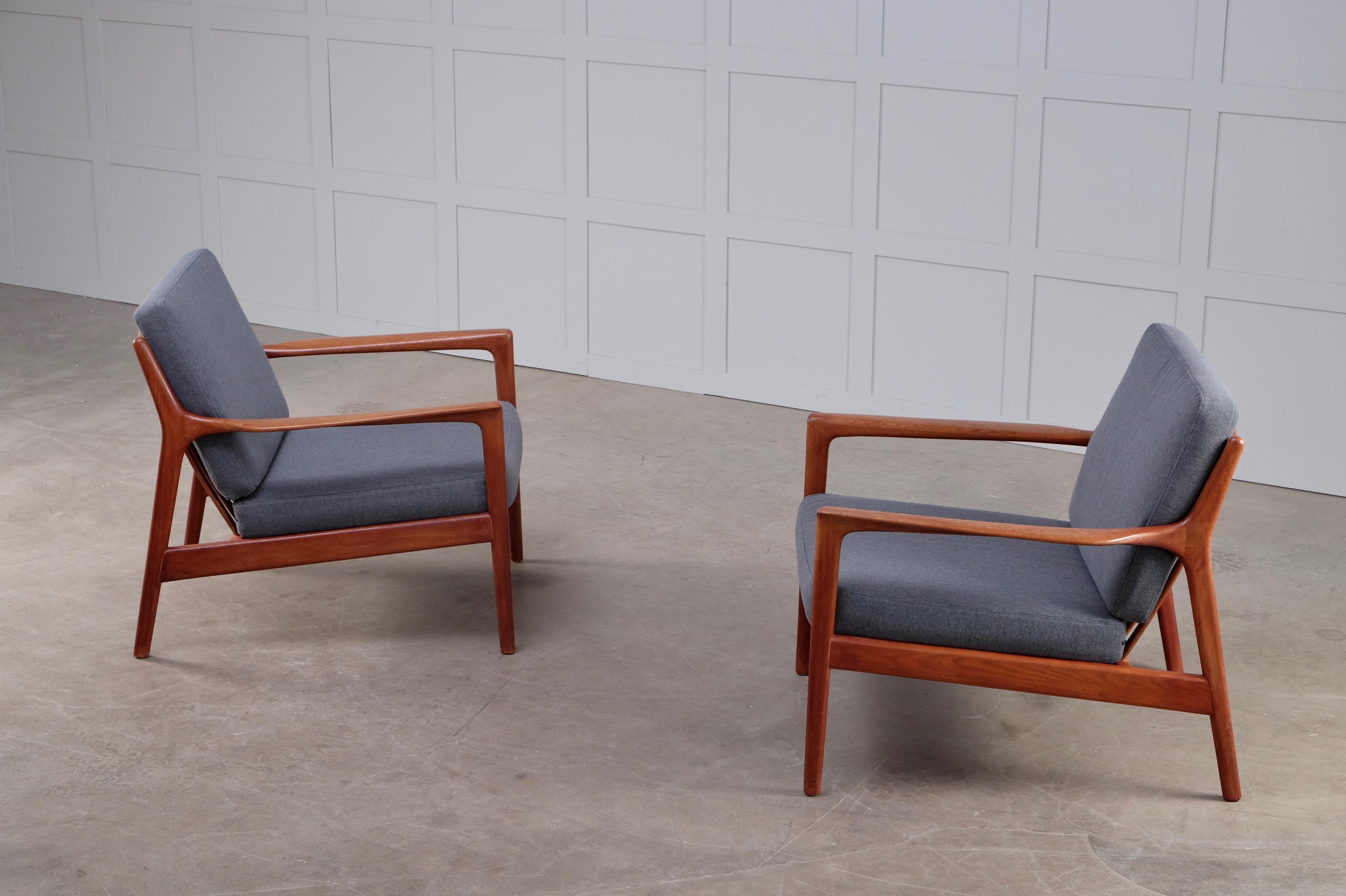 Pair of USA-75 by Folke Ohlsson for DUX, 1960s For Sale 3