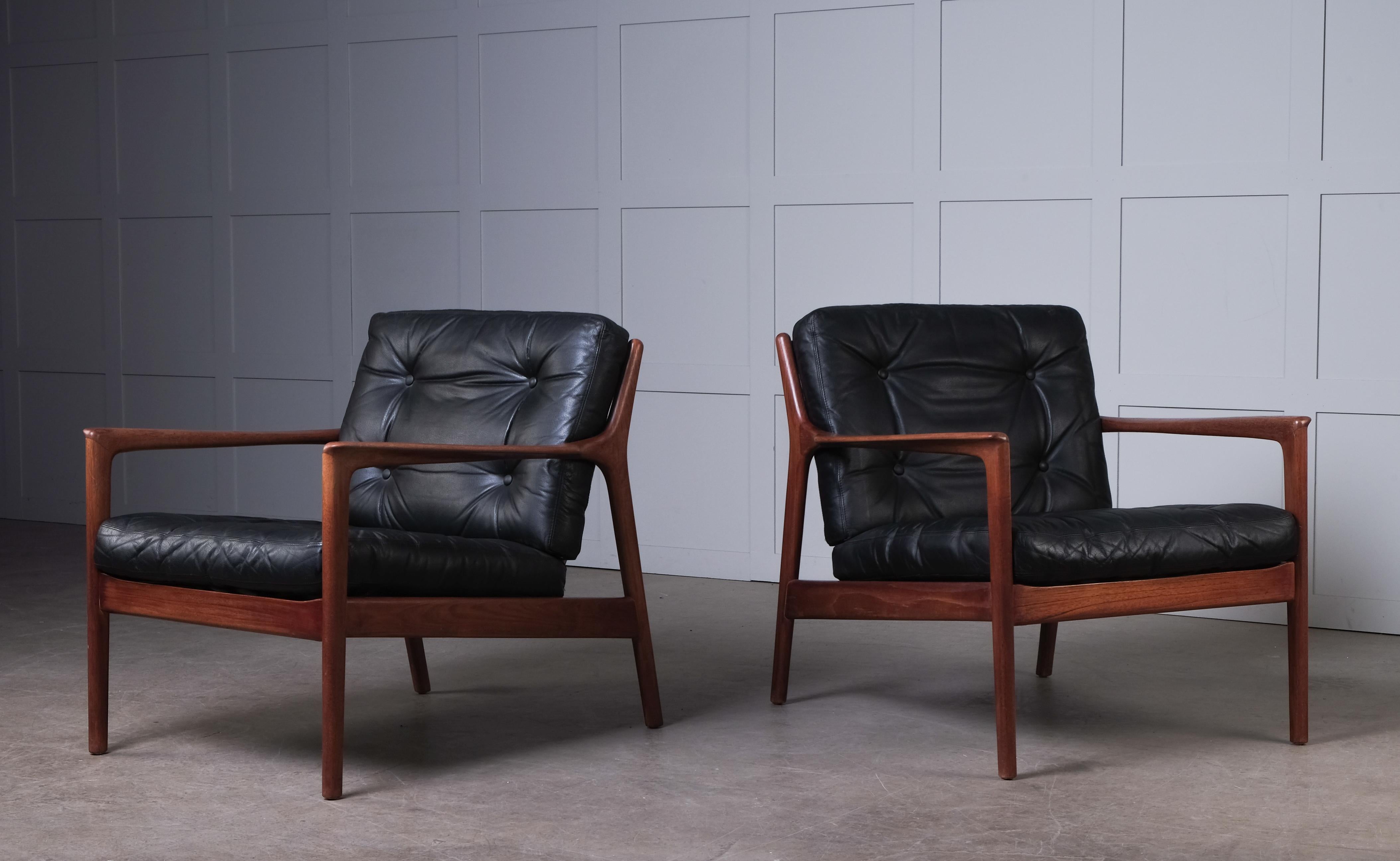 Scandinavian Modern Pair of USA-75 by Folke Ohlsson for DUX, 1960s