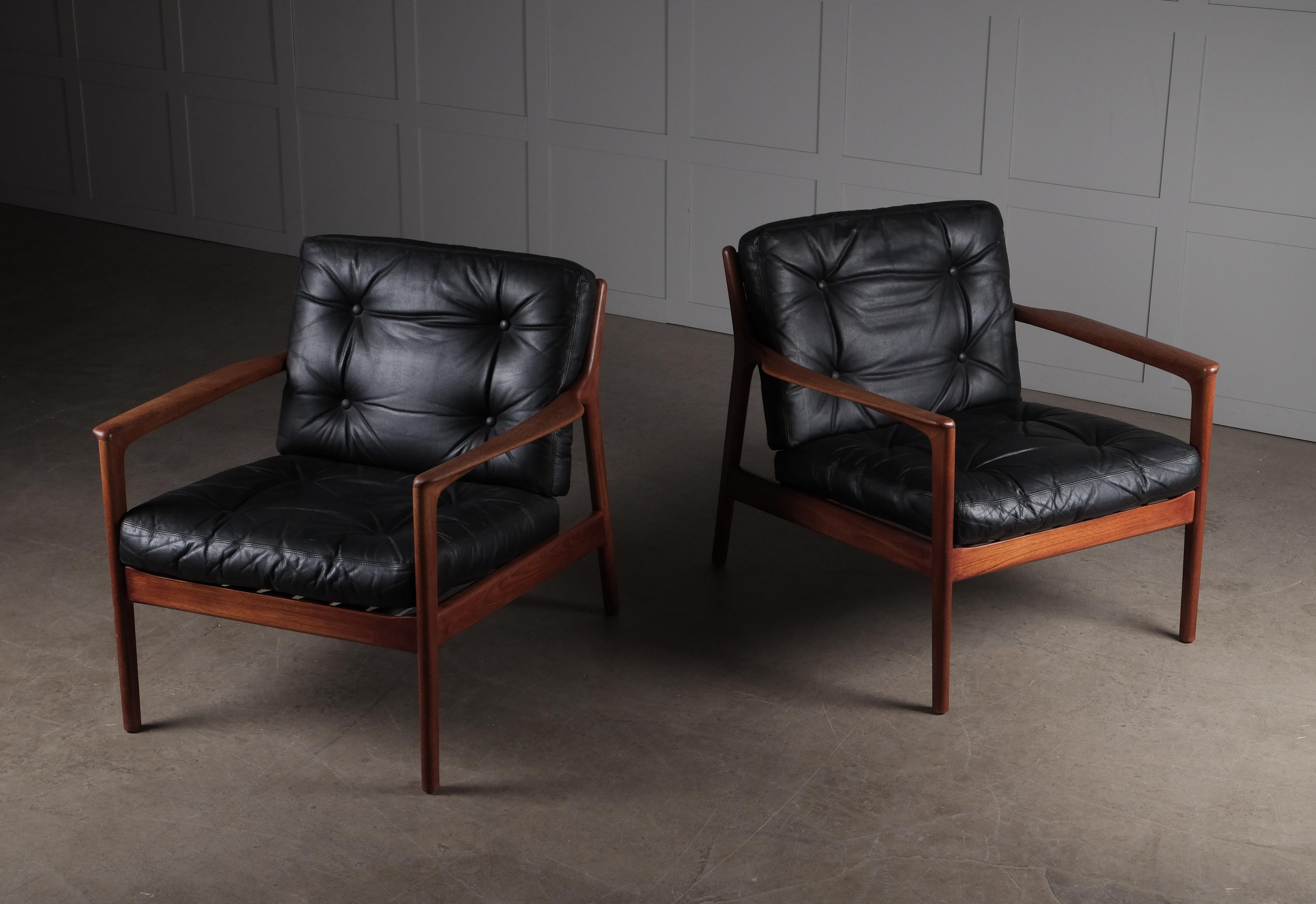 Pair of USA-75 by Folke Ohlsson for DUX, 1960s In Good Condition In Stockholm, SE