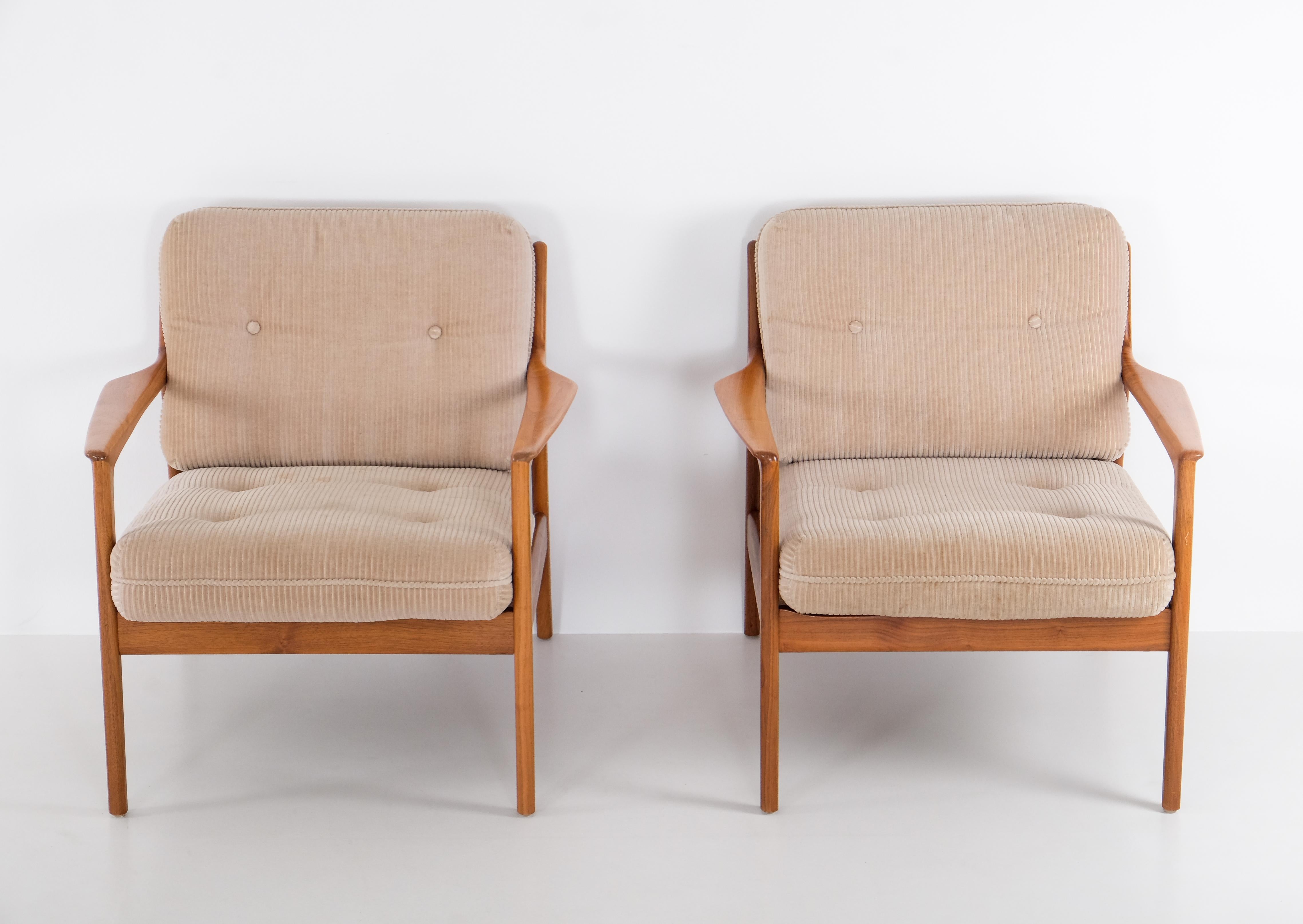 Mid-20th Century Pair of USA-75 by Folke Olsson for DUX, Sweden, 1960s For Sale