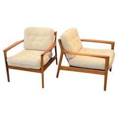 Pair of USA 75 Lounge Chairs by Folke Ohlsson