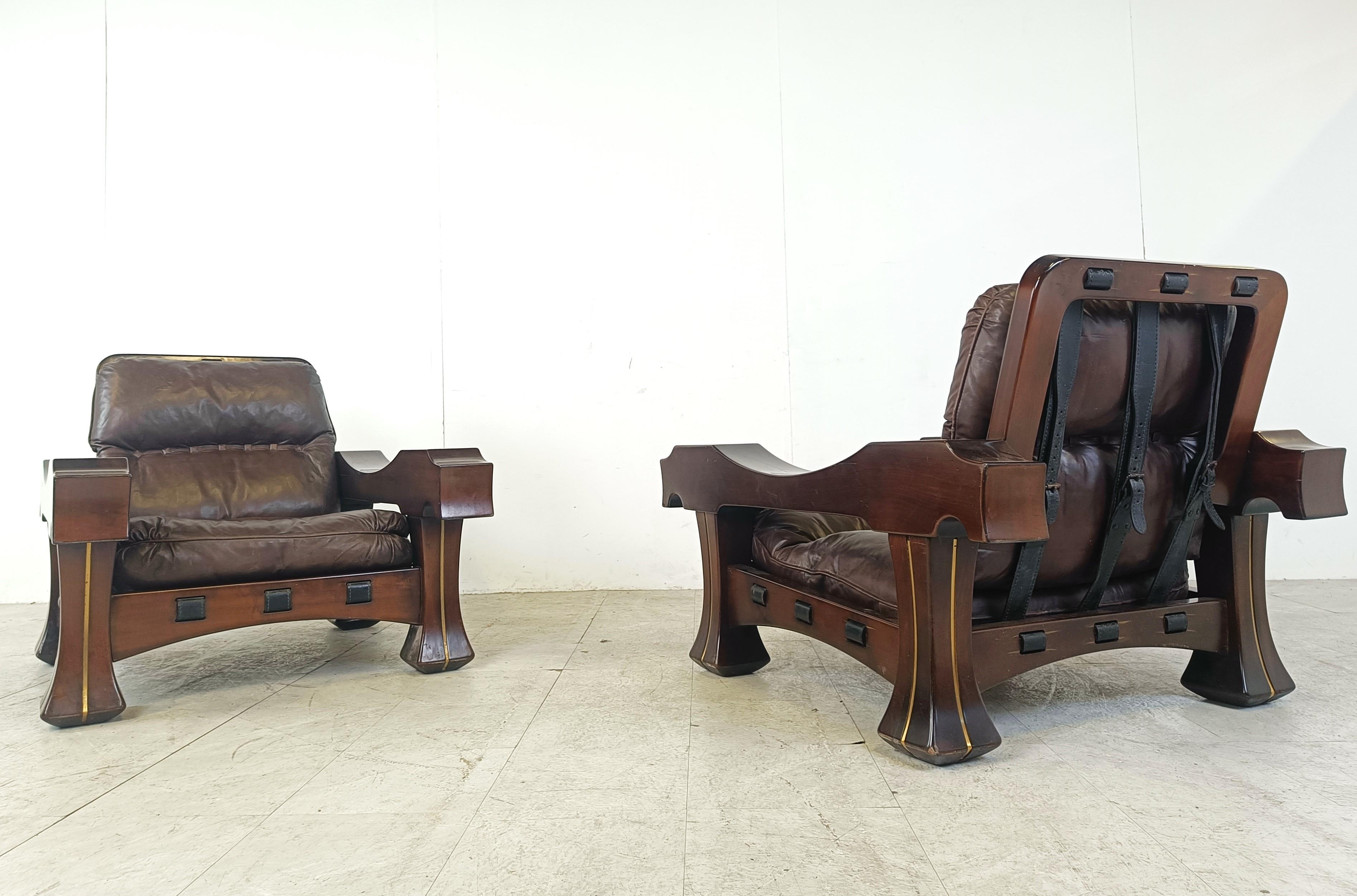 Pair of Ussaro model armchairs by Luciano Frigerio, 1960s For Sale 2
