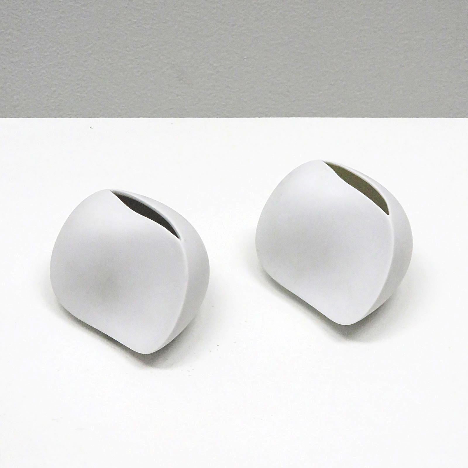 Fine XX secolo Coppia di vasi in porcellana di Uta Feyl per Rosenthal in vendita