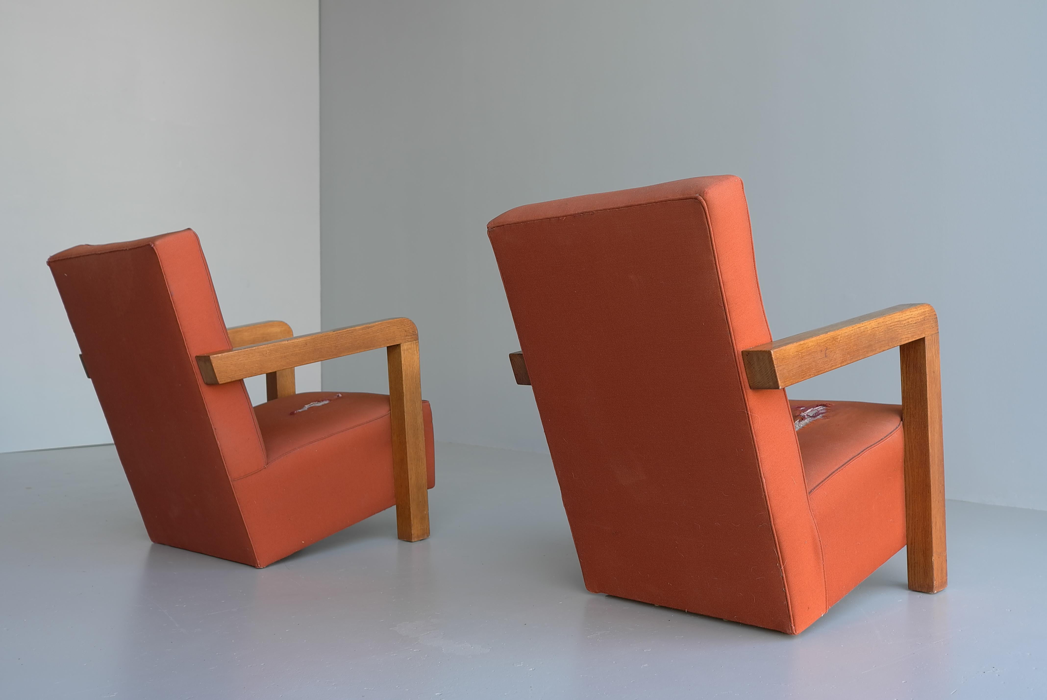 Pair of 'Utrecht' Armchairs attributed to Gerrit Rietveld, The Netherlands 1960's


Provenance: I received this information when purchasing from the previous owners. The wooden frame was built by Gerard van de Groenekan 'workshop' Carpenter (This is