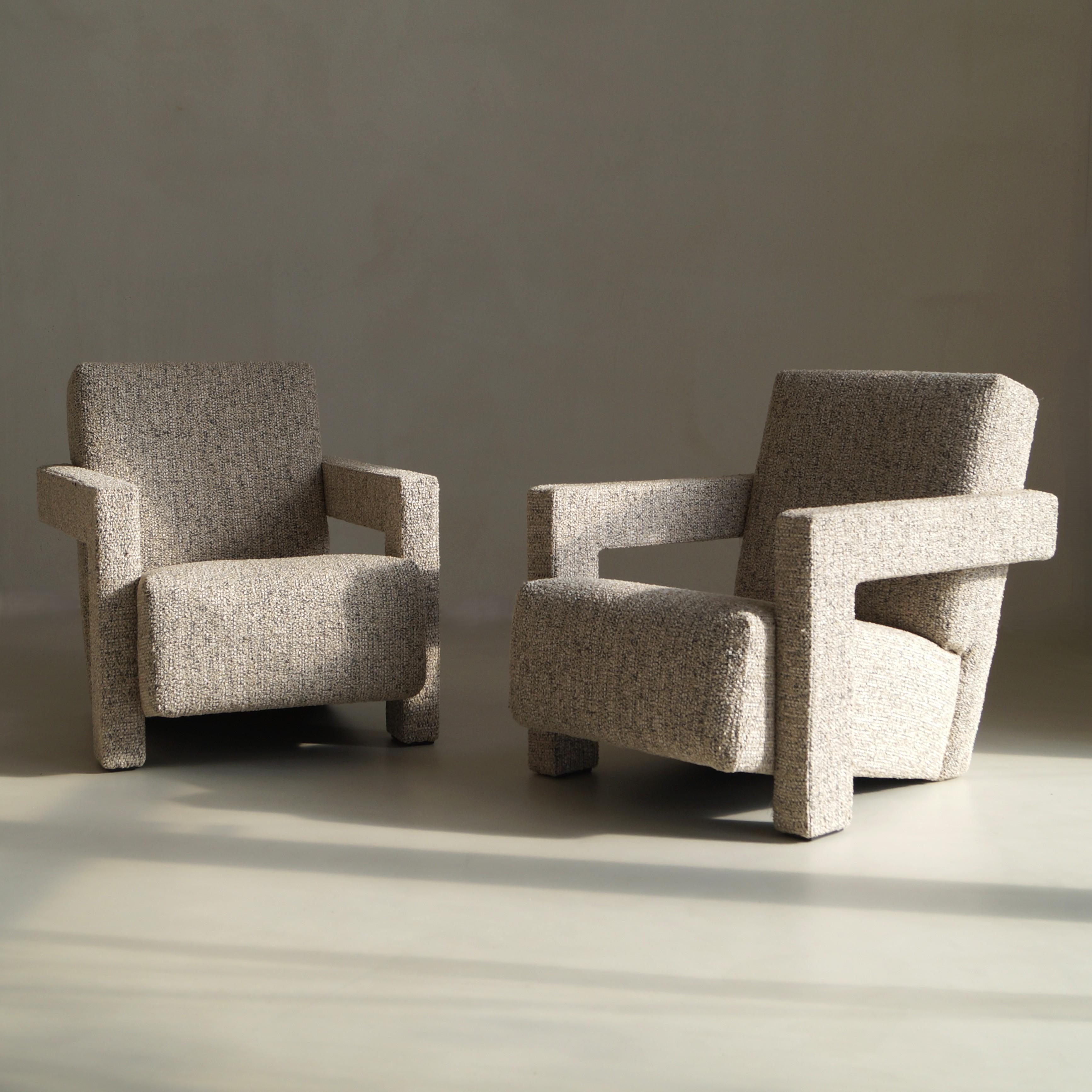 De Stijl Pair of Utrecht chairs, designed by Gerrit Rietveld, made by Cassina, 1990s For Sale
