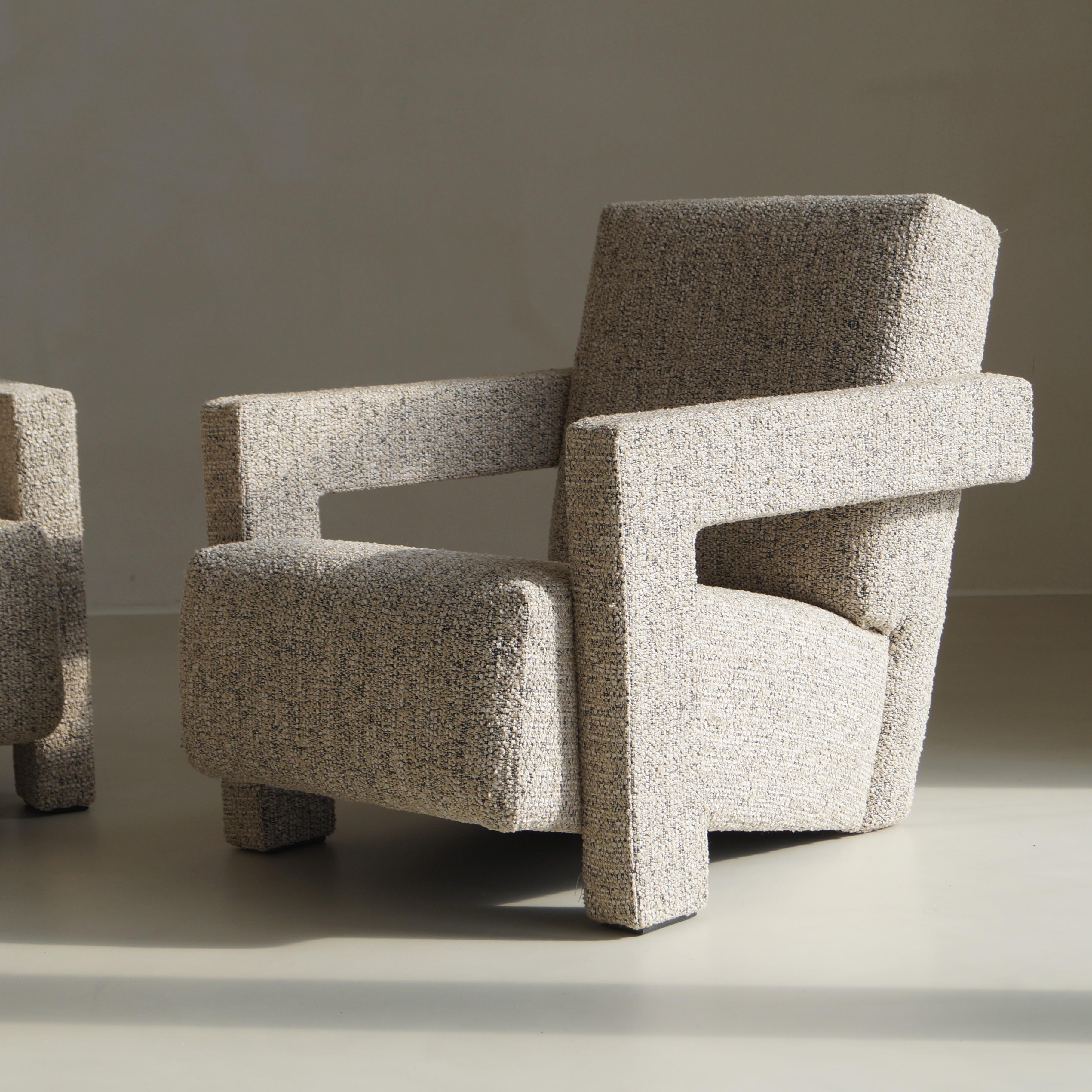 Pair of Utrecht chairs, designed by Gerrit Rietveld, made by Cassina, 1990s In Good Condition For Sale In EVERDINGEN, NL