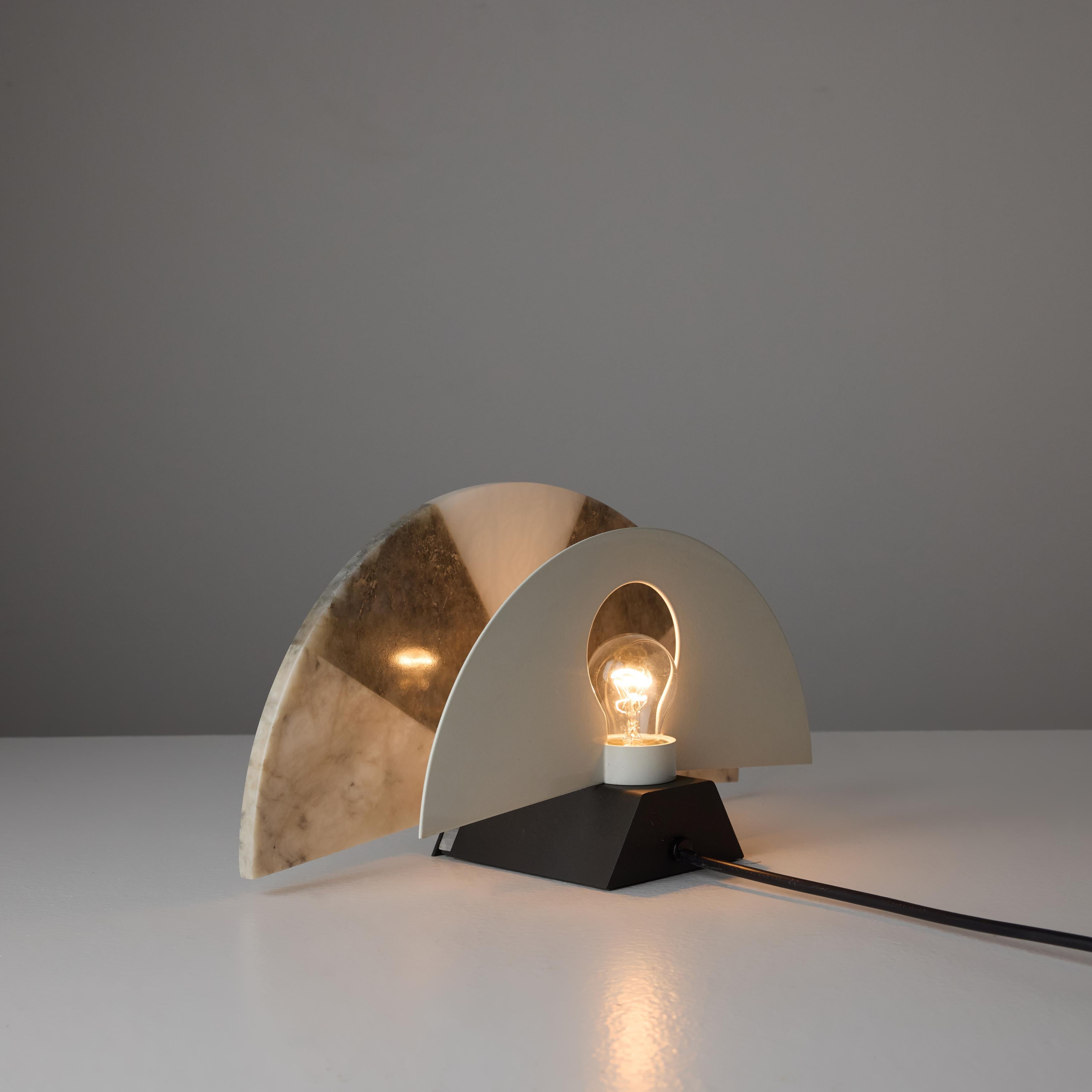 Paar V584 'Ventaglio' Tischlampen von Angelo Mangiarotti für Skipper im Angebot 1