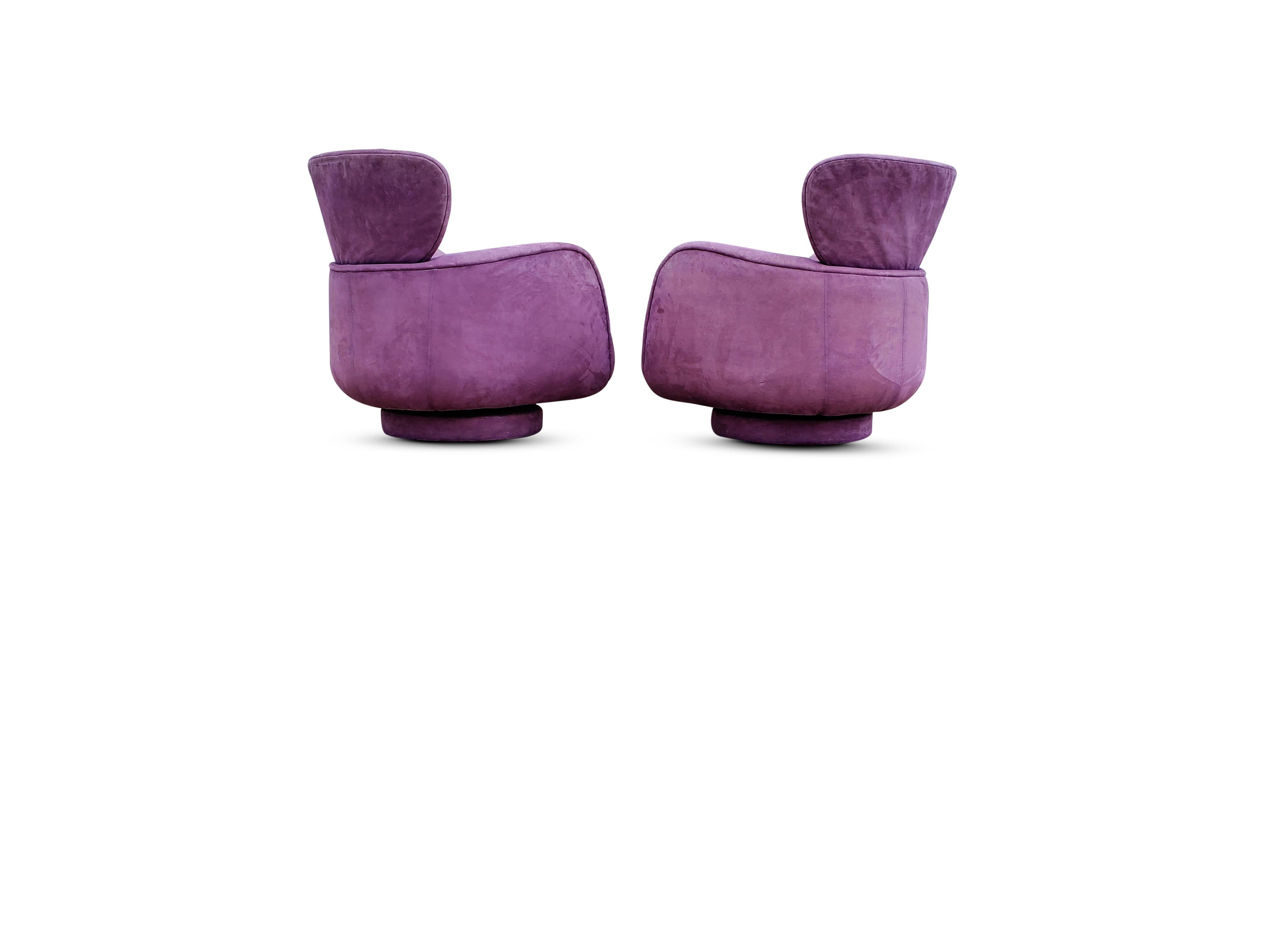 Mid-Century Modern Pair of Valdimir Kagan for Directional Large Swivel Lounge Chairs 