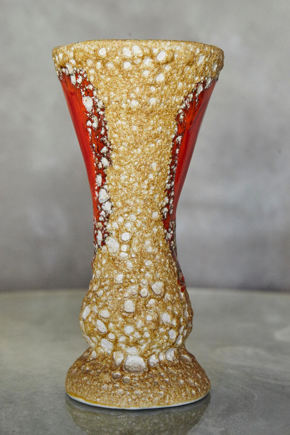 Coppia di vasi in ceramica a lava grassa in stile Vallauris con smalto arancione in vendita 1