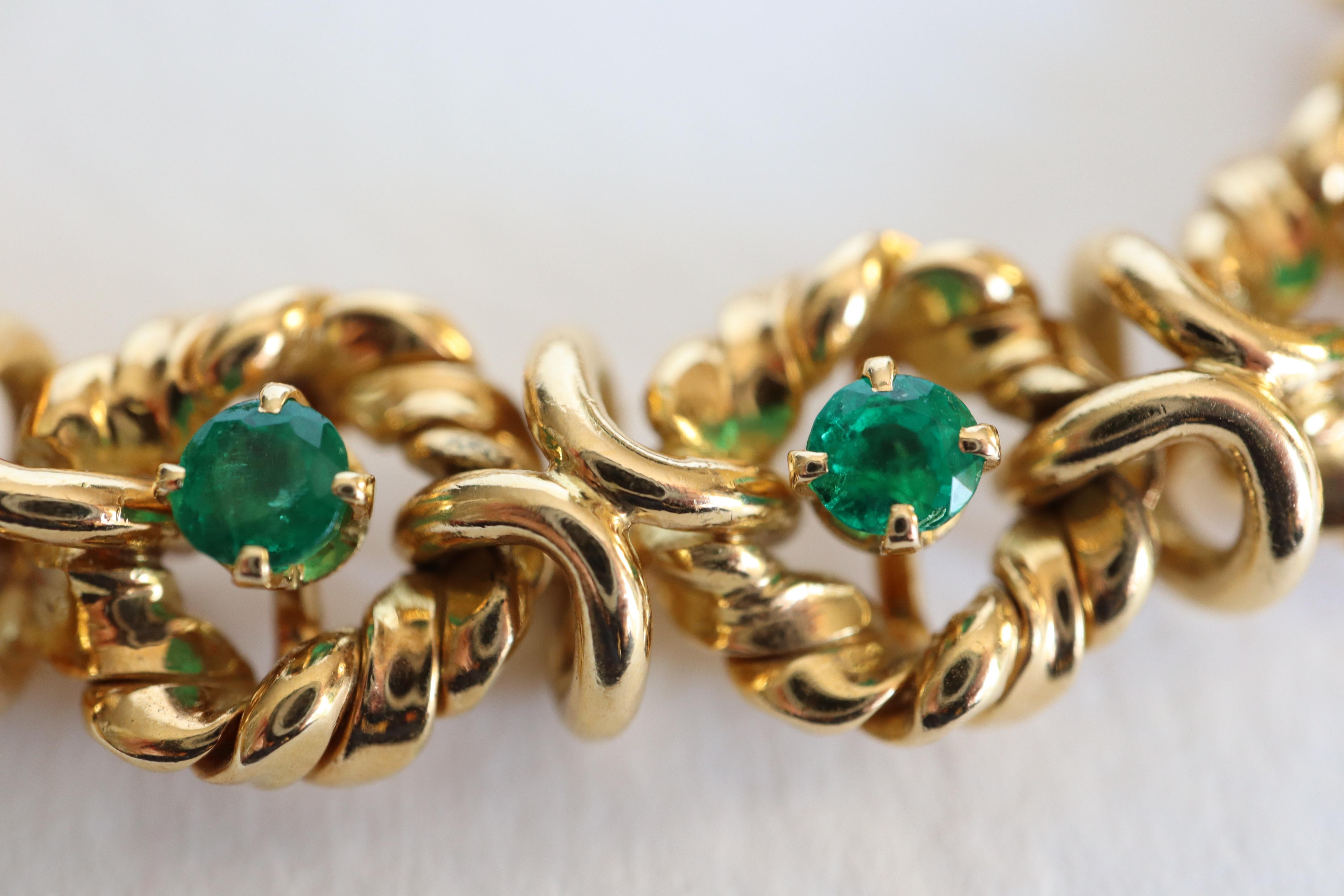 Pair of Van Cleef & Arpels Bracelets Forming Necklace 18 Karat Gold Emeralds 10
