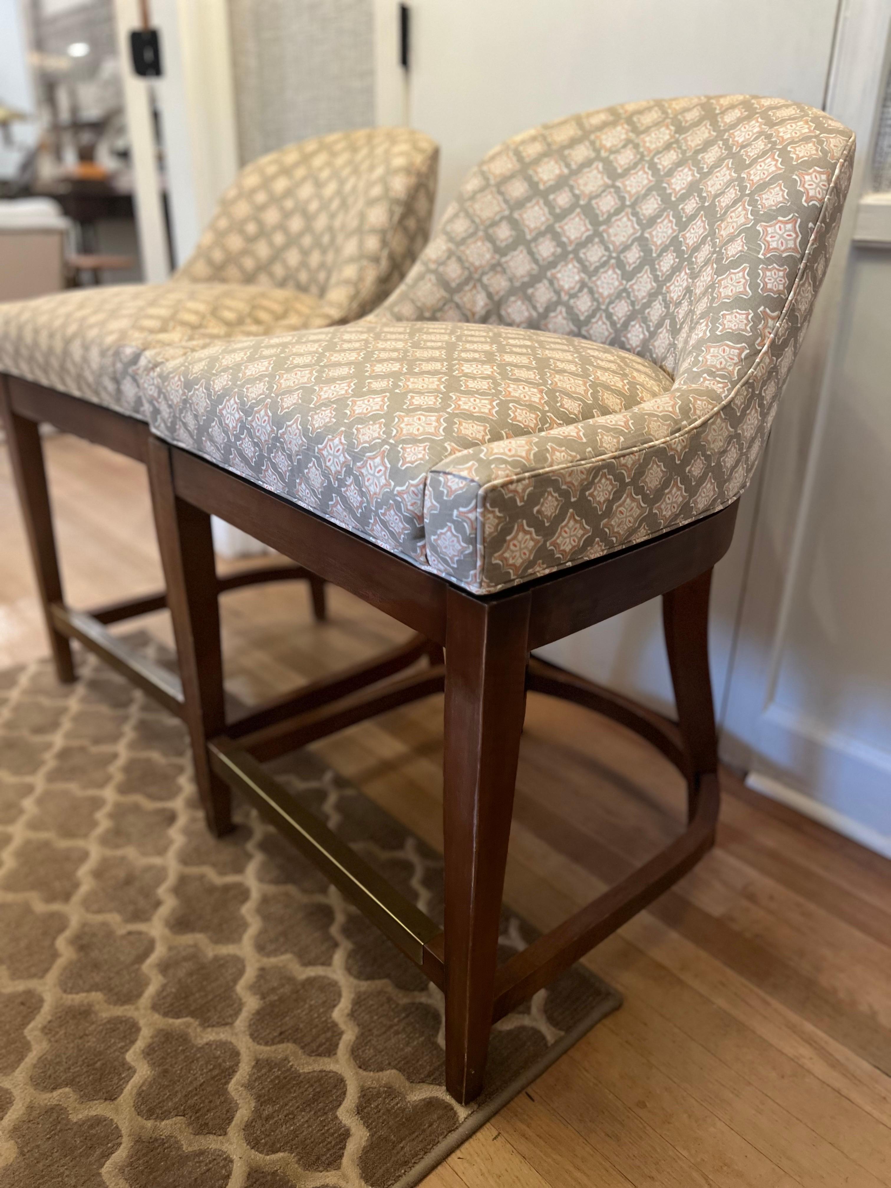 Pair of Vanguard Calloway Upholstered Swivel Counter Stools For Sale 6