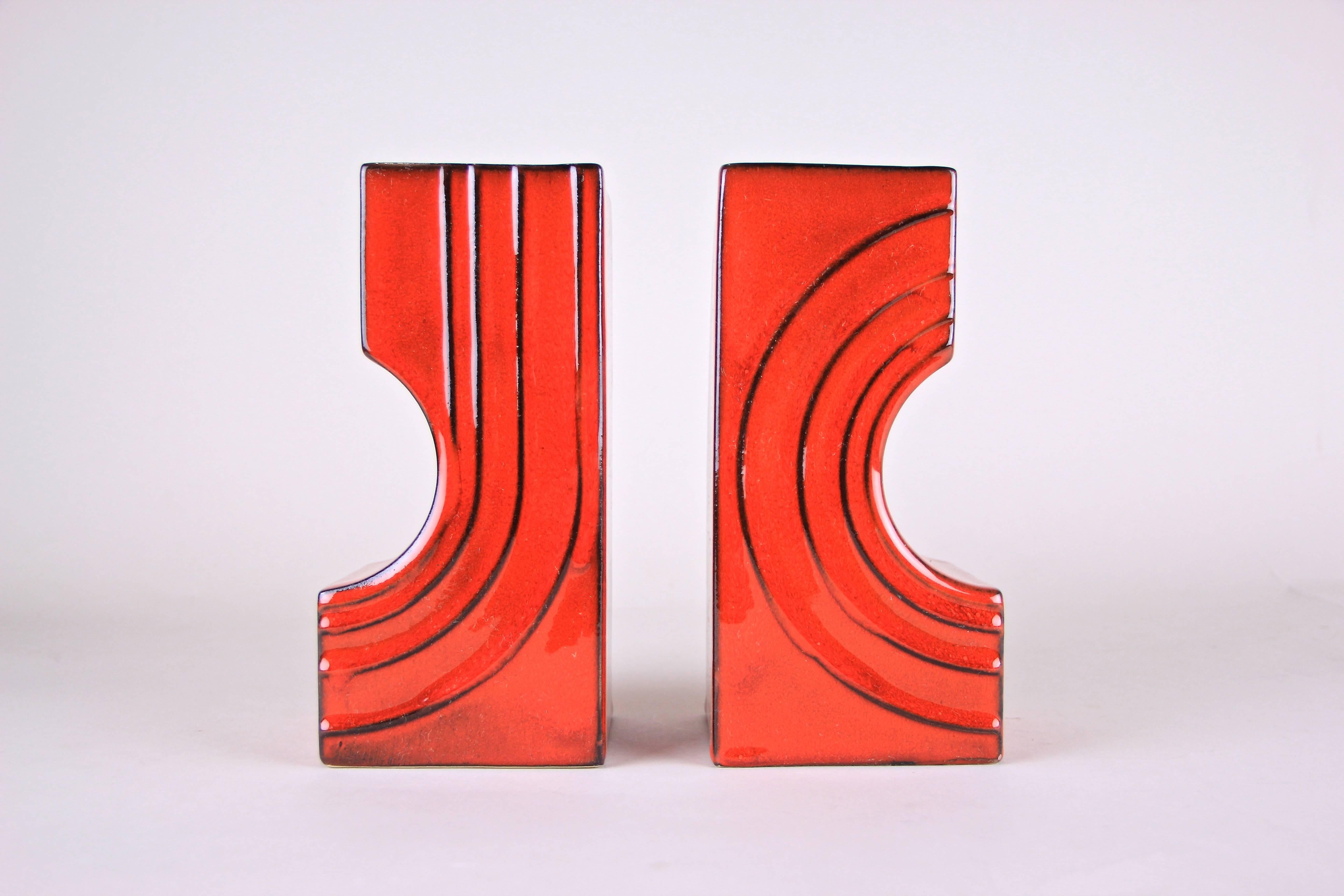 cari zalloni vase