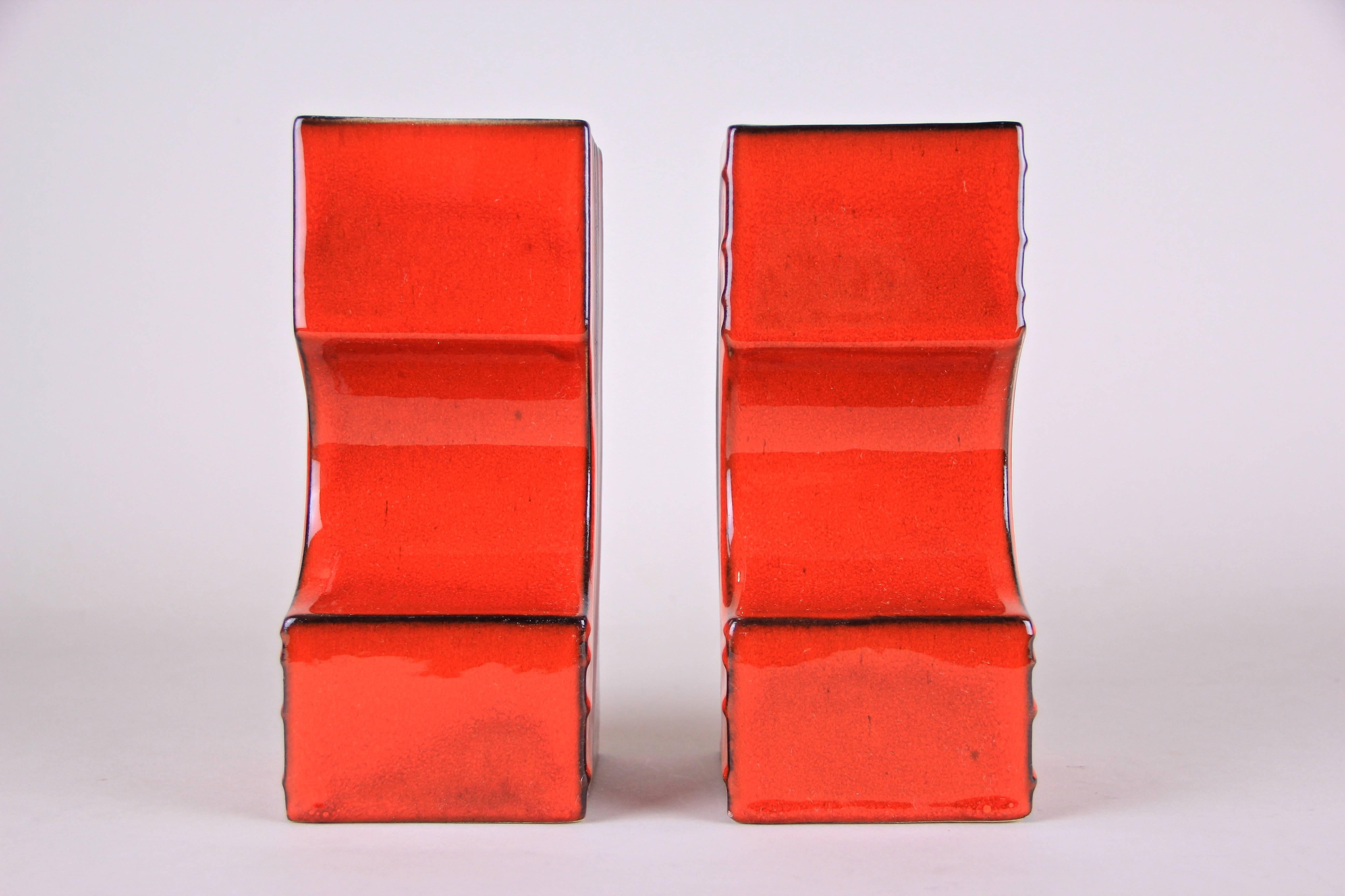 Italian Pair of Vases 