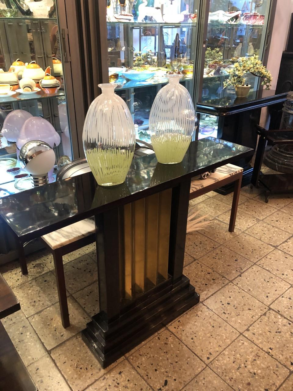 Vetro di Murano Coppia di vasi di Murano di colore verde chiaro e bianco, 1970, italiano in vendita