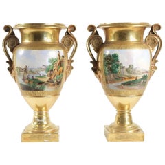 Coppia di vasi in porcellana Old Paris, periodo Charles X