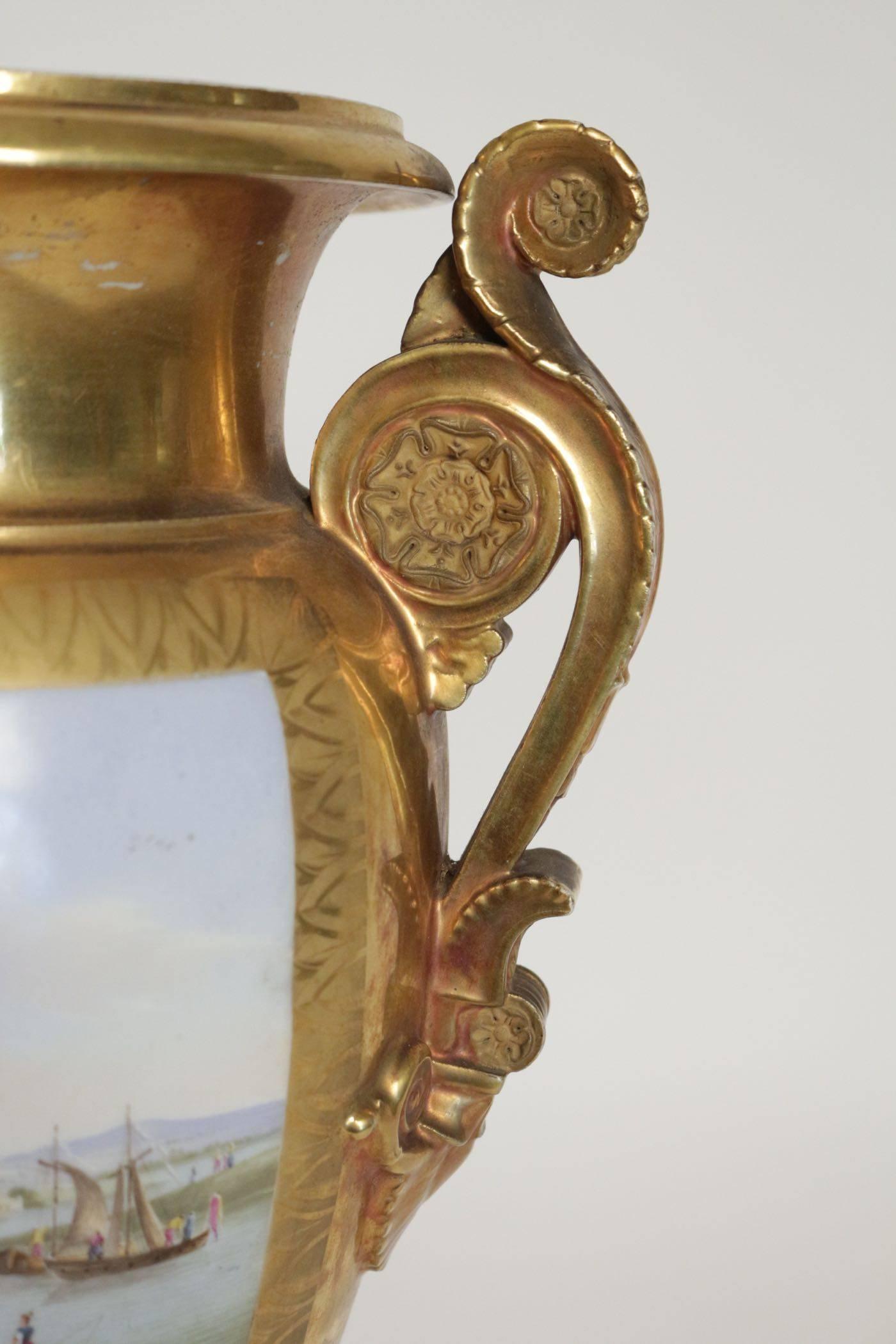 Pair of Vases in Old Paris Porcelain, Period Charles X 4