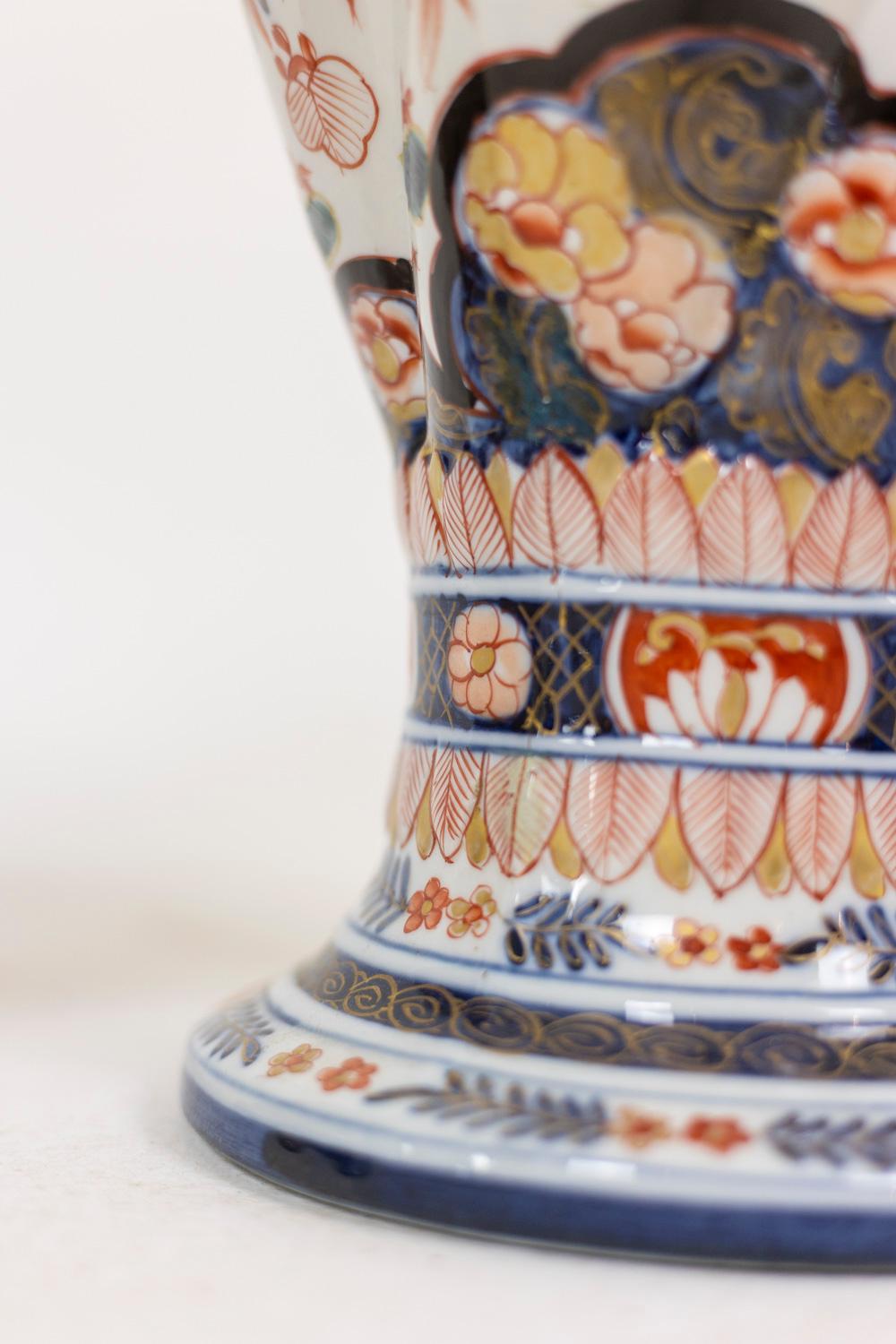 Pair of Vases in Porcelain of Imari, circa 1880 5