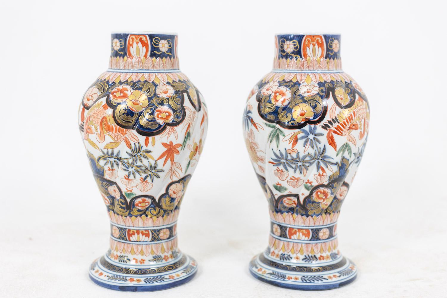 Japanese Pair of Vases in Porcelain of Imari, circa 1880