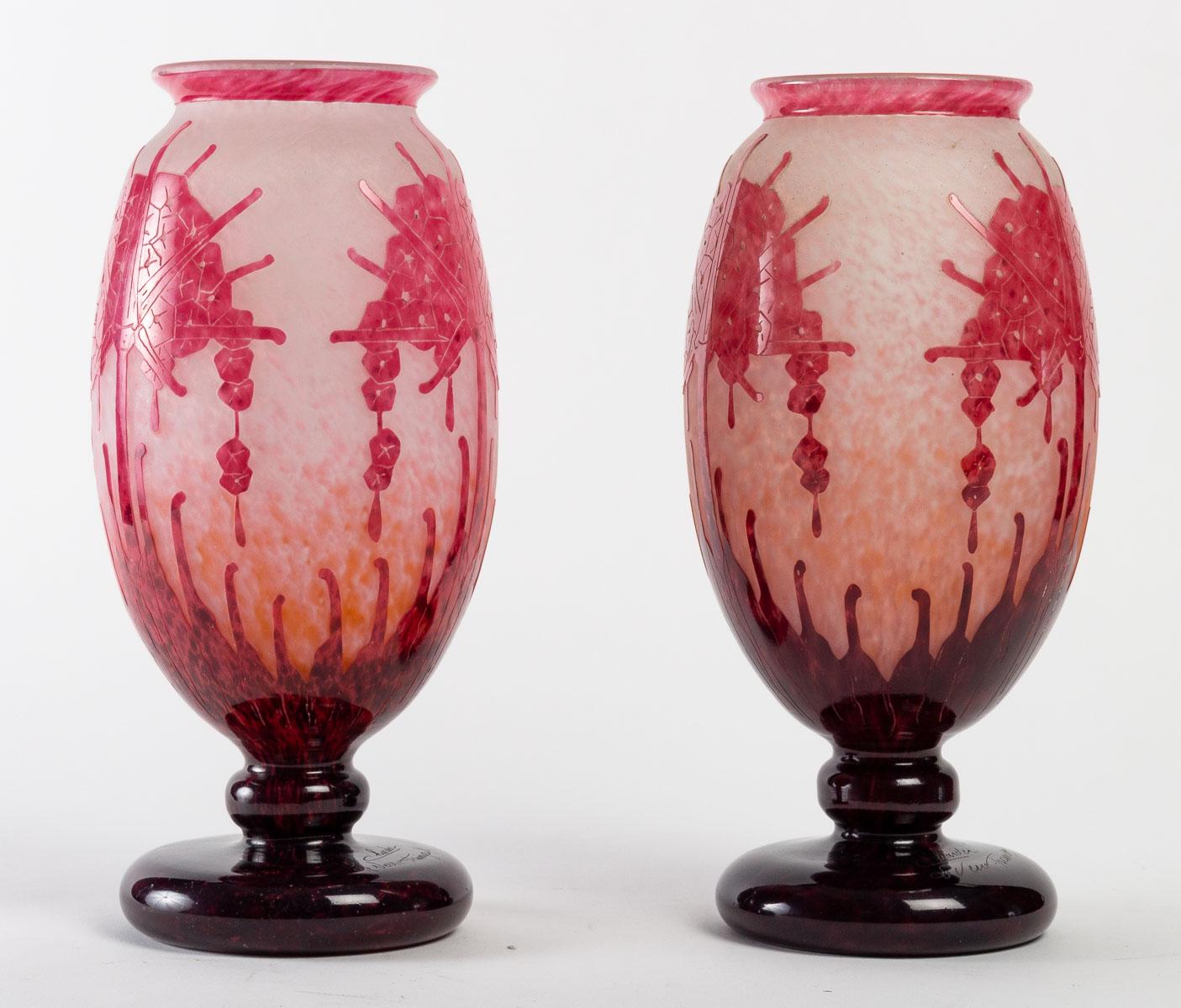 Pair of vases 