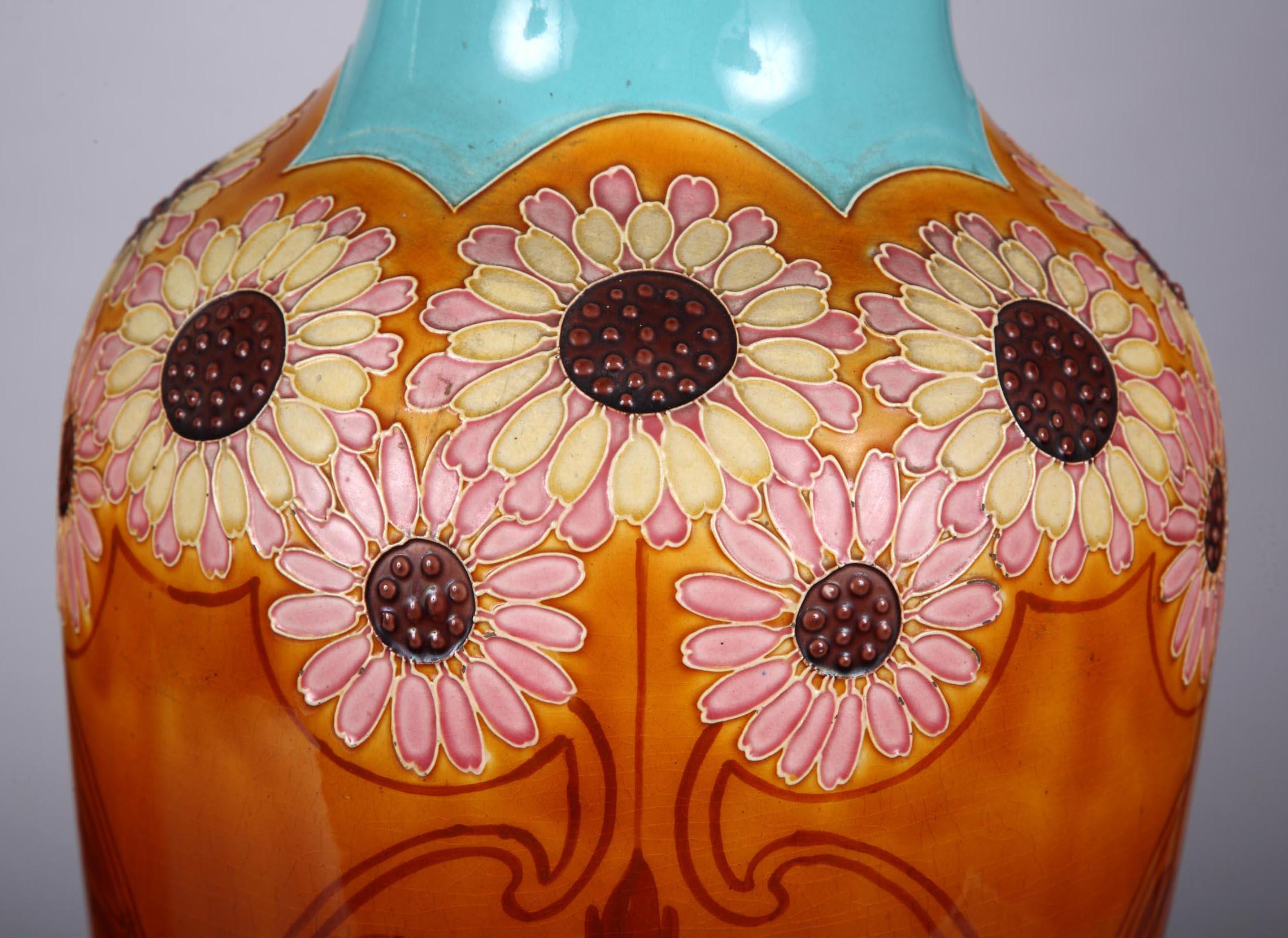 English Pair of vases 