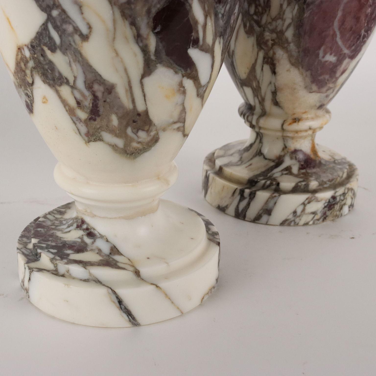Pair of Vases Marble Italy XIX-XX Century, Italy, Late '800s - Early '900s In Good Condition In Milano, IT