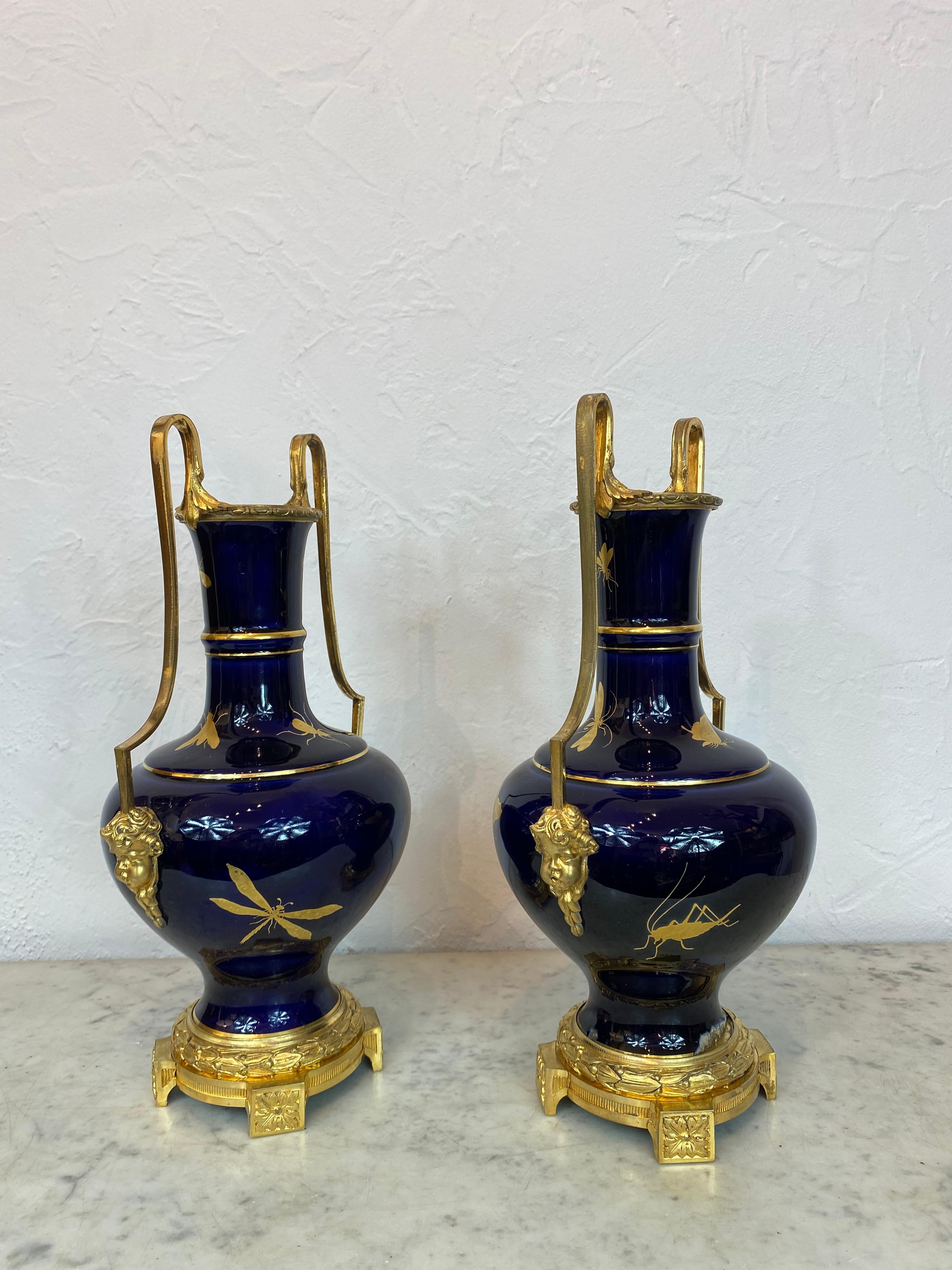 Pair Of Vases - Porcelain/bronze - Sèvres - France - 19th Century In Good Condition In CANNES, FR