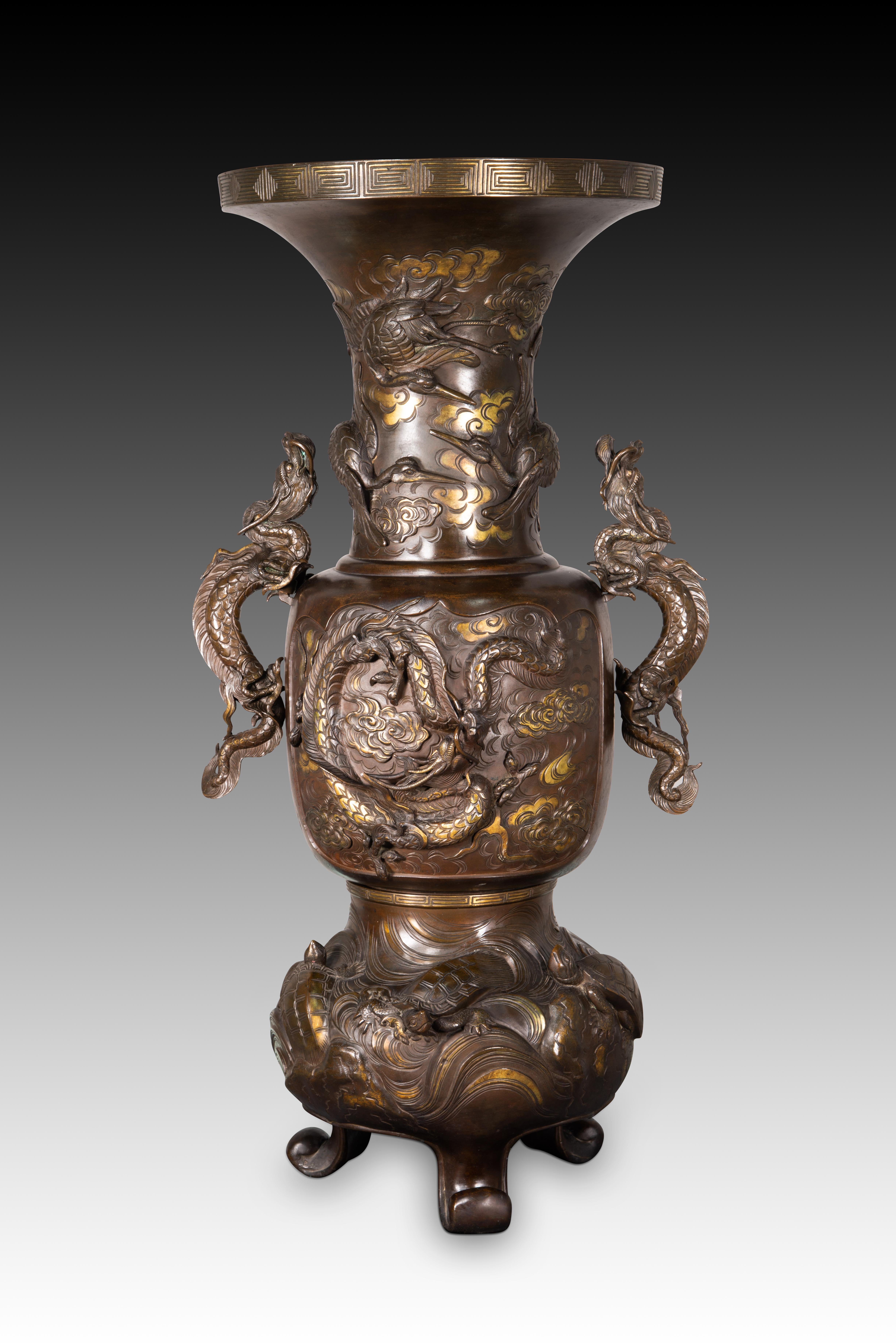Pair of vases with bases with elephant heads. Bronze, wood, etc. 19th c. etc. 11