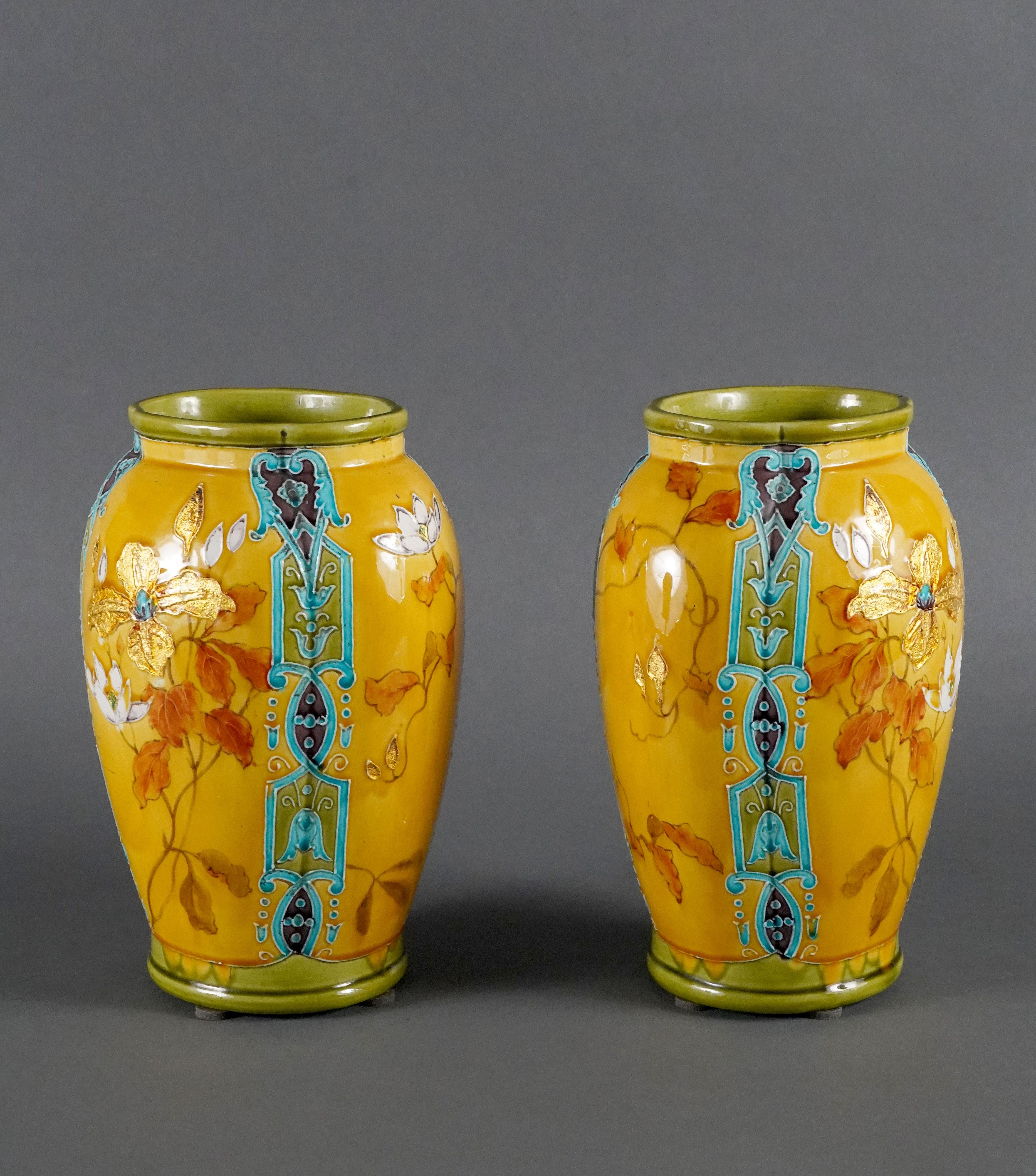 Pair of Vases with Bouquets, Gien Manufacture, France, C1880 In Good Condition For Sale In PARIS, FR