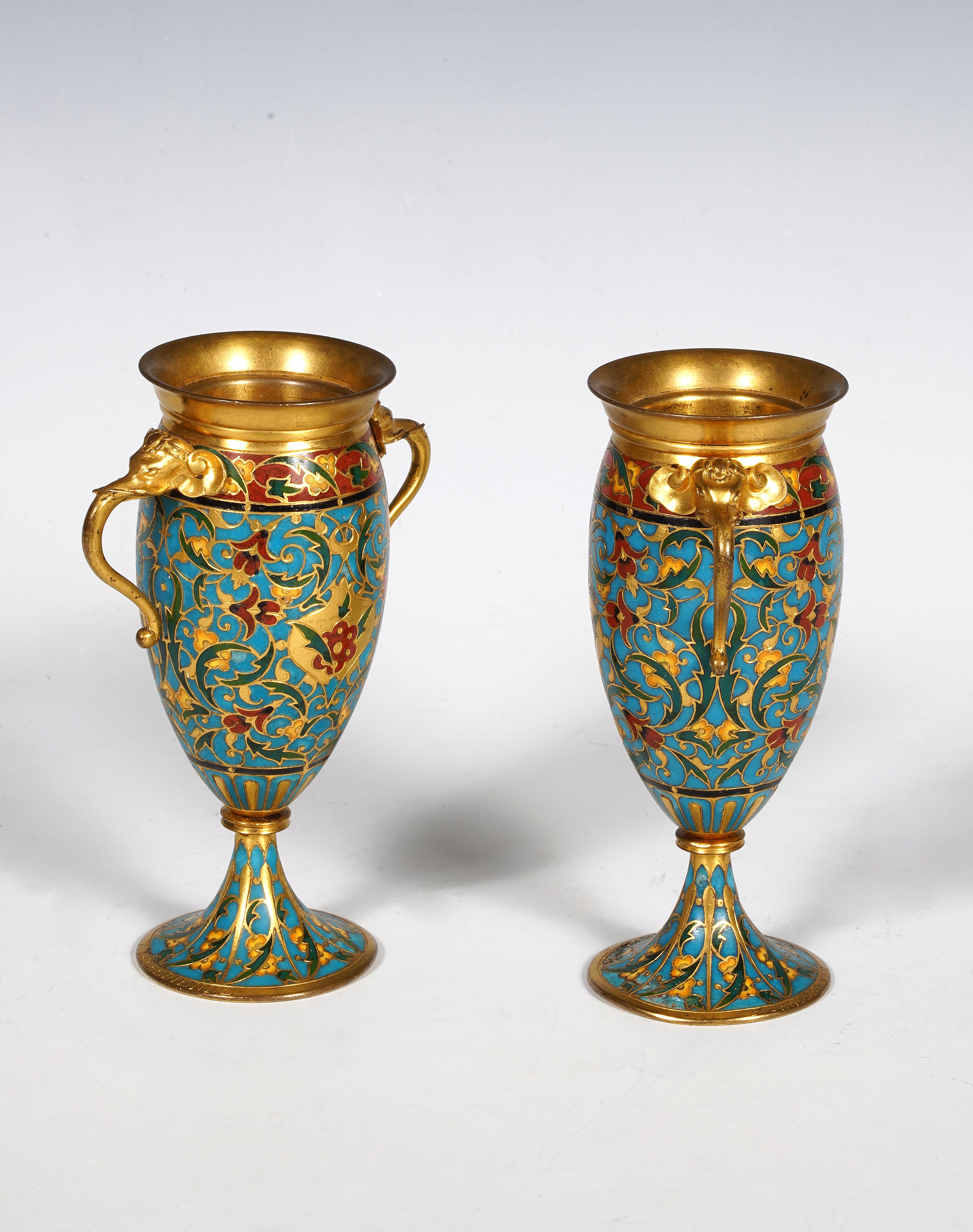 Francese Coppia di vasi con elefanti di F. Barbedienne, Francia, circa 1880 in vendita