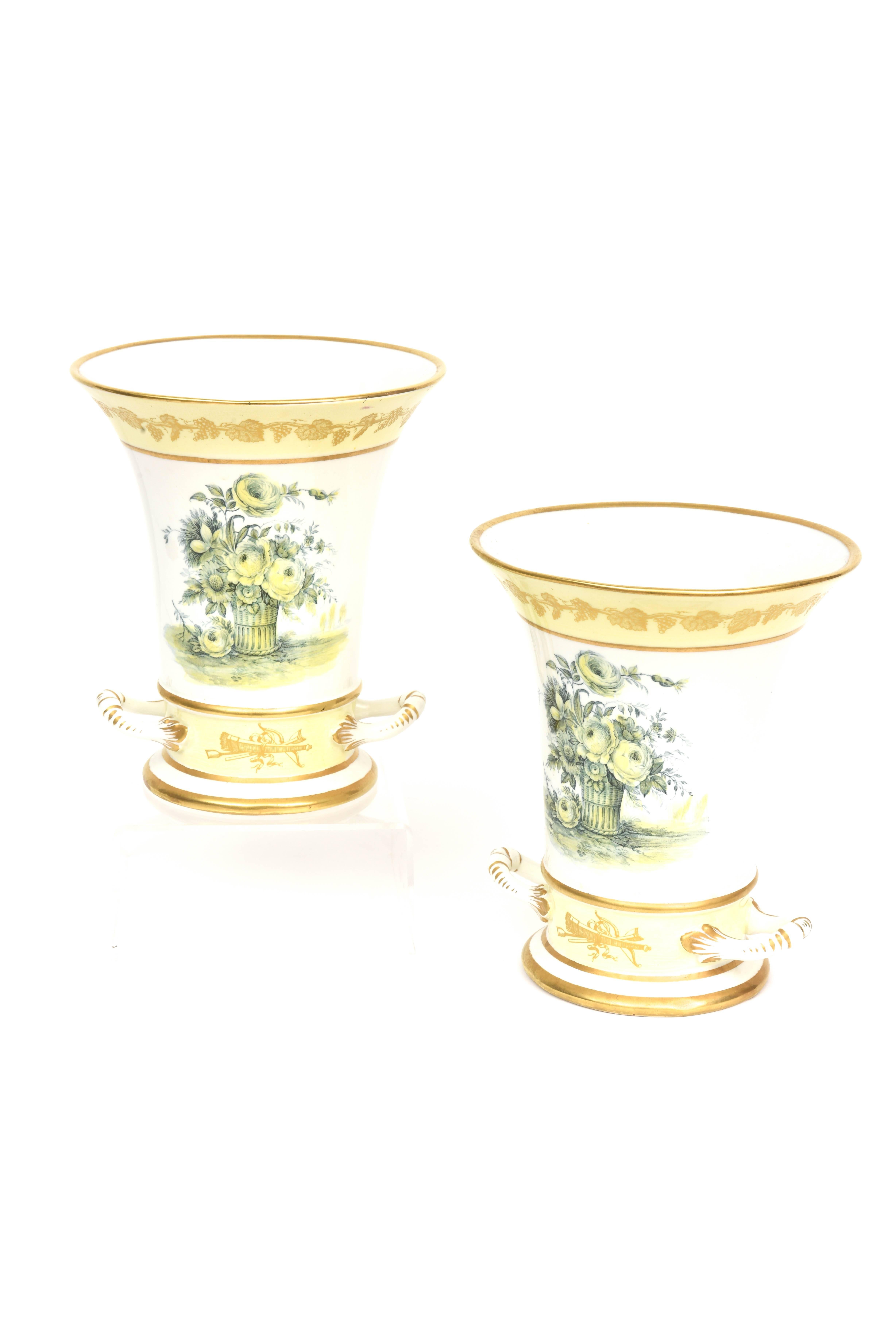 Pair of Vases, Mottahedeh, Pretty Yellow Floral Design, Vintage 3