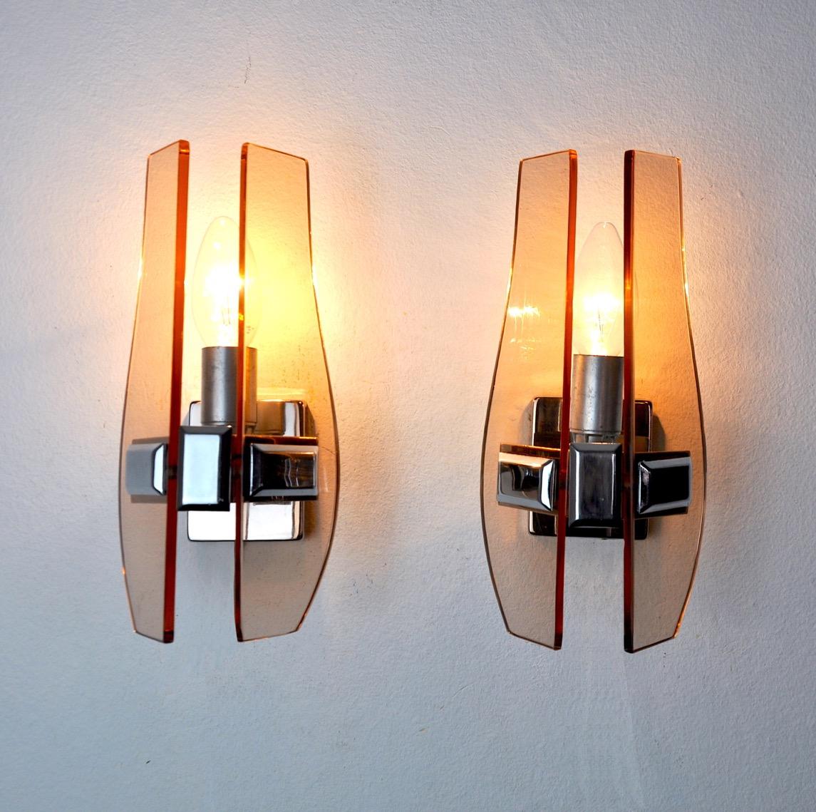 Pair of Veca Rose Sconces, Murano Glass, Italy, 1960 In Good Condition For Sale In BARCELONA, ES