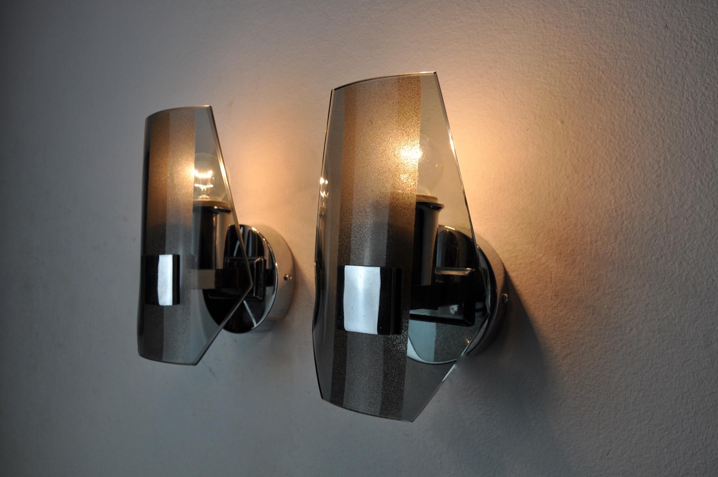 Pair of veca wall lamps, black murano glass, italy 1970 In Good Condition For Sale In BARCELONA, ES