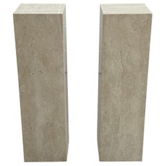 Paar von Vein Cut Italienisch Beige Travertin Sockeln Kunst Display - Ständer Säulen