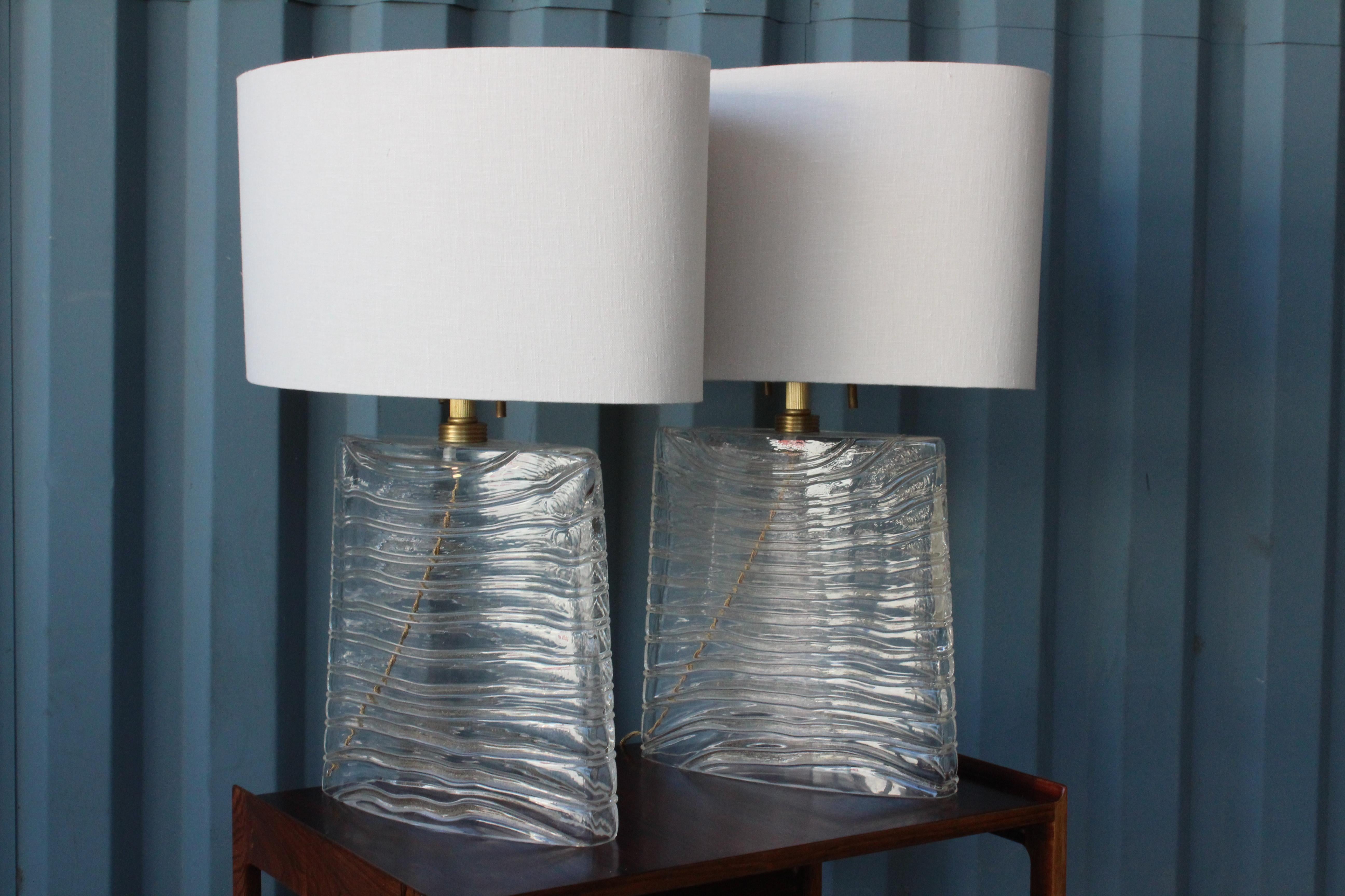 Pair of Vela Venetian Glass Lamps by Donghia, Sold as a Pair 3