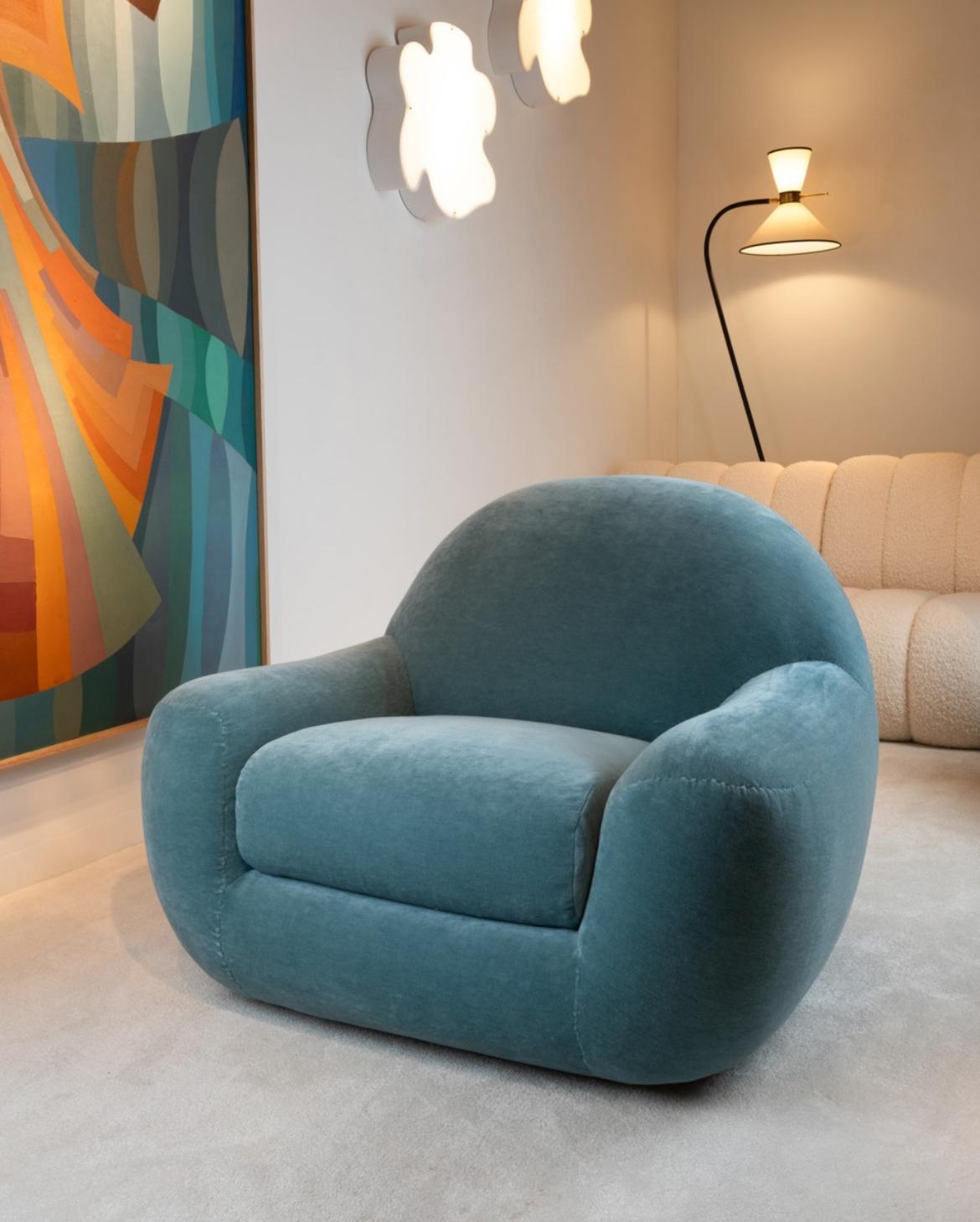 Mid-Century Modern pair of velvet  armchairs by Beka 70s For Sale