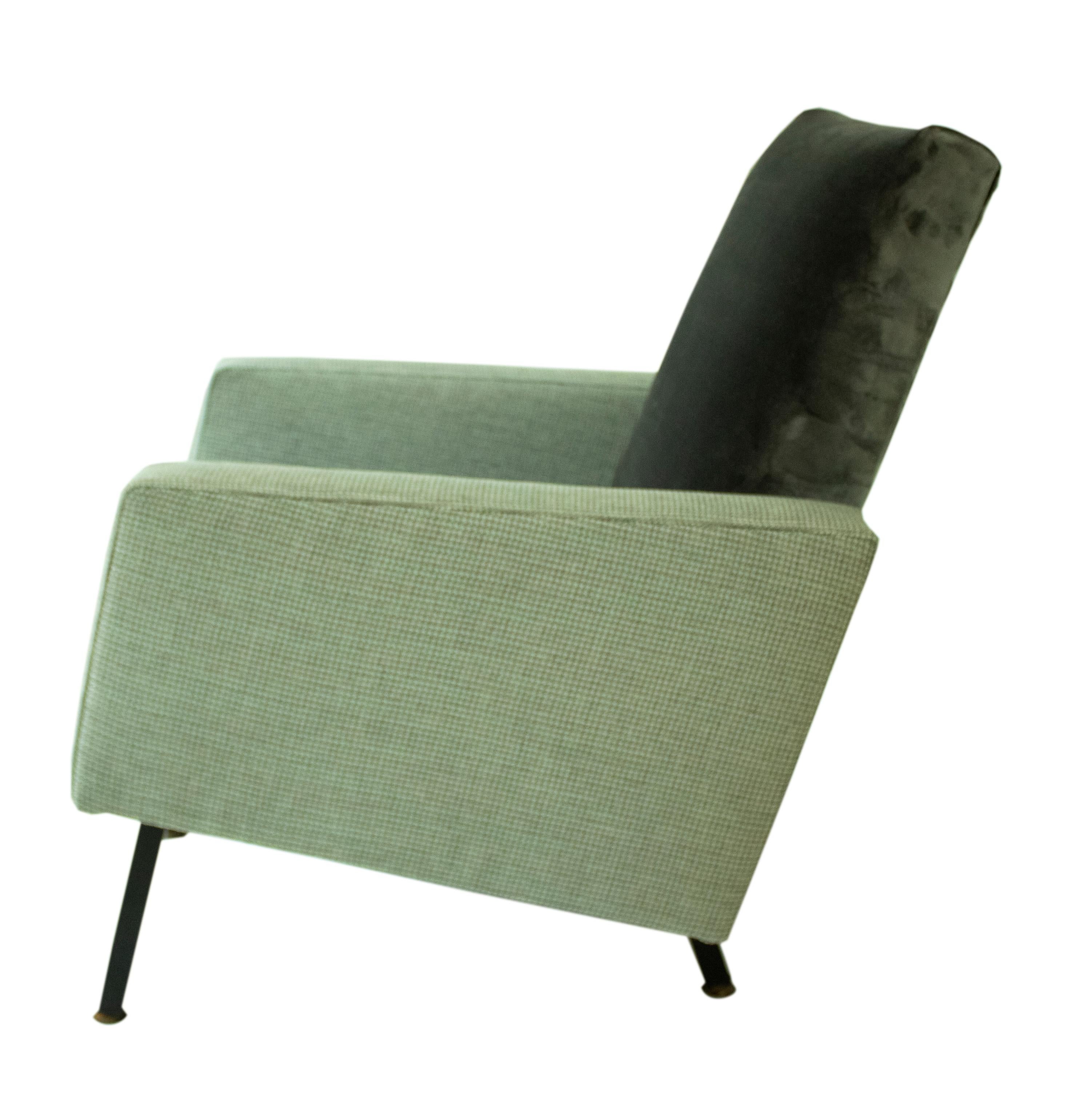 Pareja de sillones de terciopelo. Italia, 1950. en Bueno estado para la venta en Madrid, ES