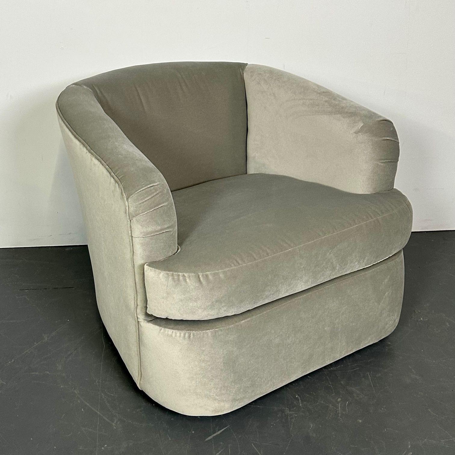 Pair of Velvet Mid-Century Modern Milo Baughman Style Swivel / Lounge Chairs For Sale 9