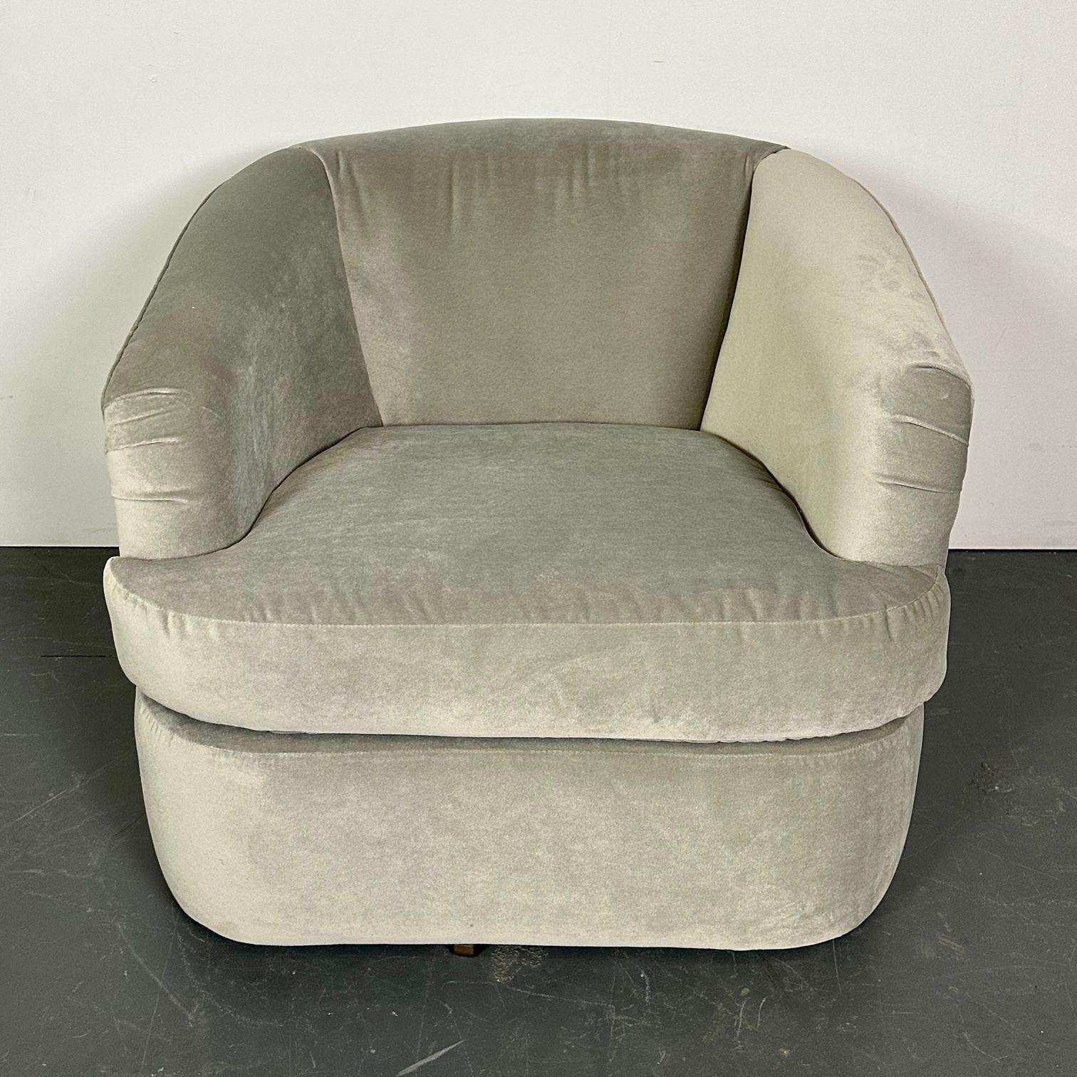 Pair of Velvet Mid-Century Modern Milo Baughman Style Swivel / Lounge Chairs For Sale 10
