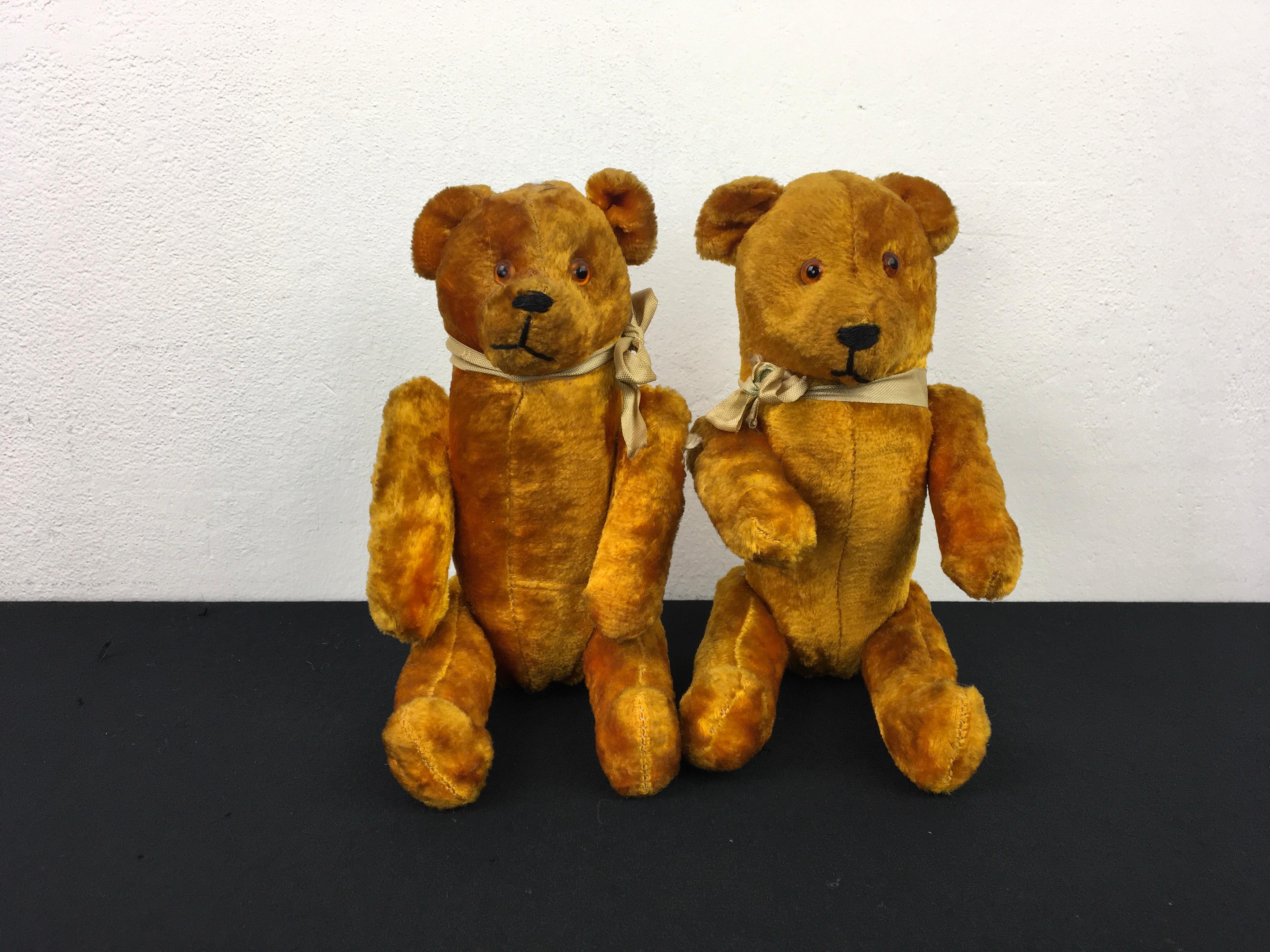 Pair of Velvet Toy Bears, Straw Stuffed and Glass Eyes For Sale 9