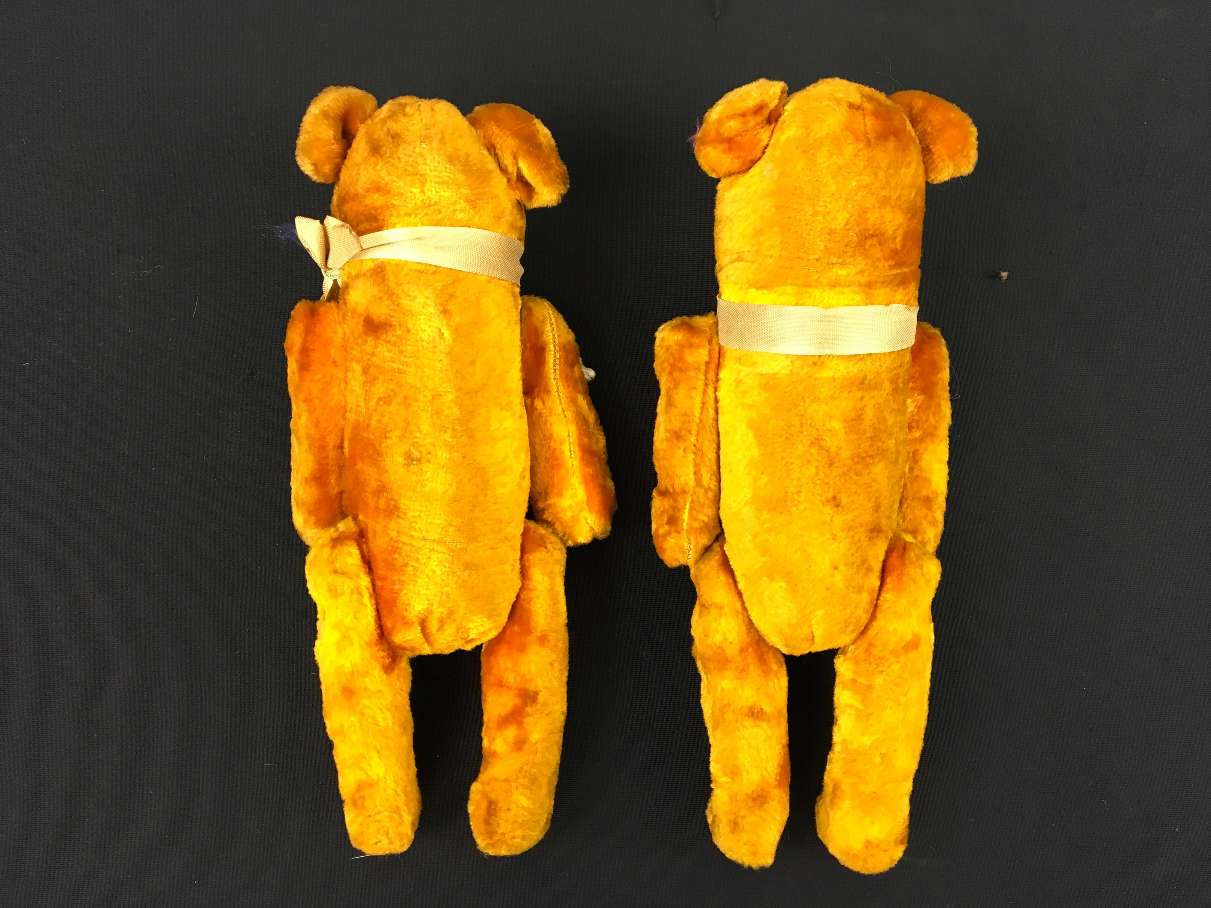 Paar Samt-Spielzeugbären, Strohgehäuse und Glasaugen im Zustand „Gut“ im Angebot in Antwerp, BE