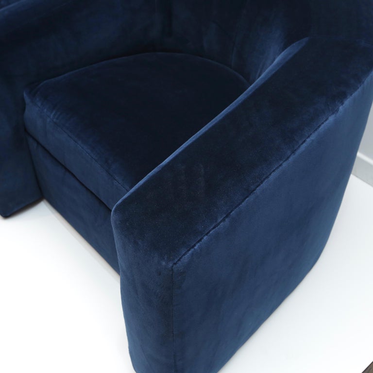 Pair of Velvet Tub Chairs For Sale at 1stDibs