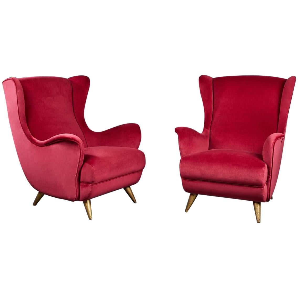 Pair of Velvet Wingback Italian Lounge Chairs in the Manner of Gio Ponti For Sale