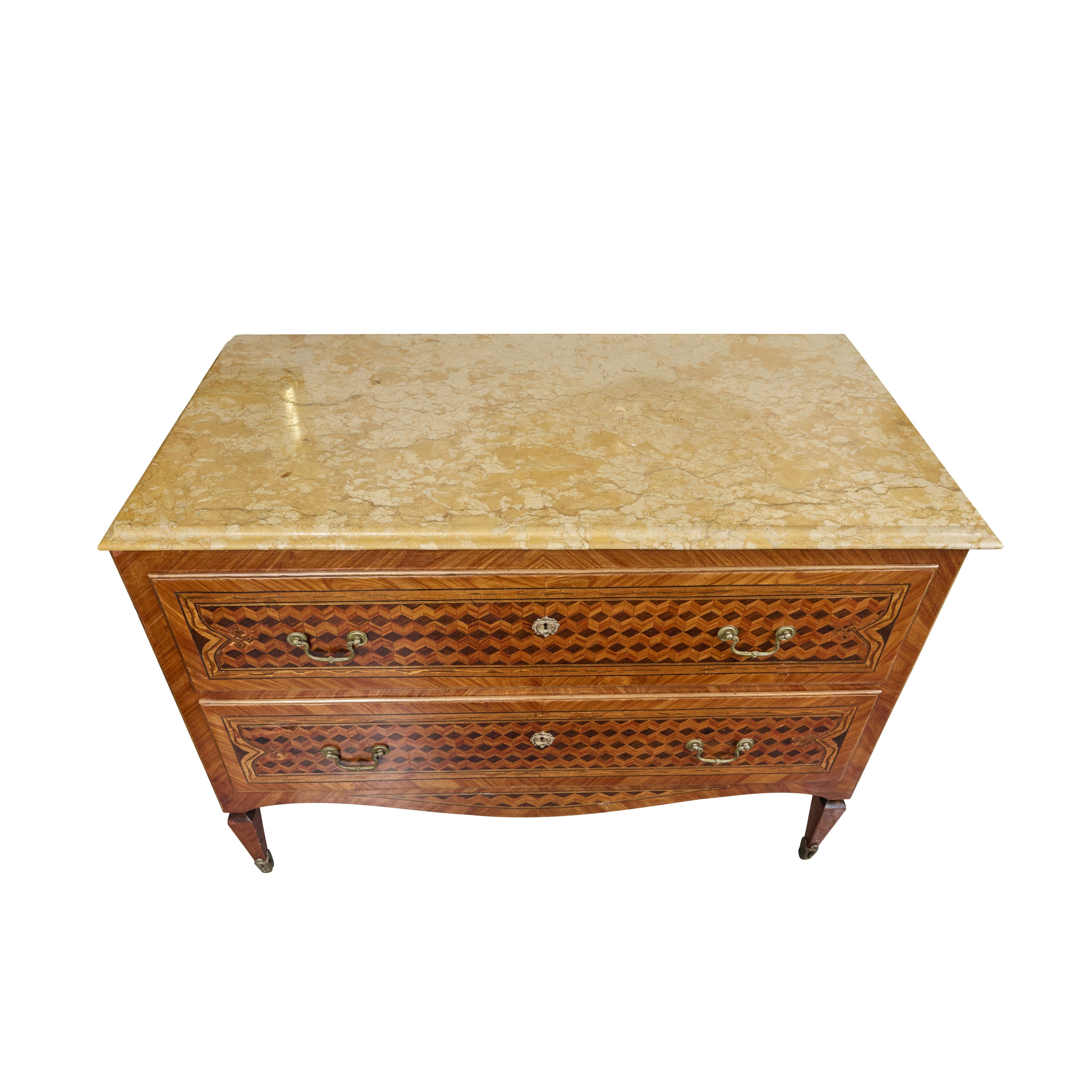 Marqueterie Coppia di commodes in tarsia impiallacciata con piani in marmo in vendita