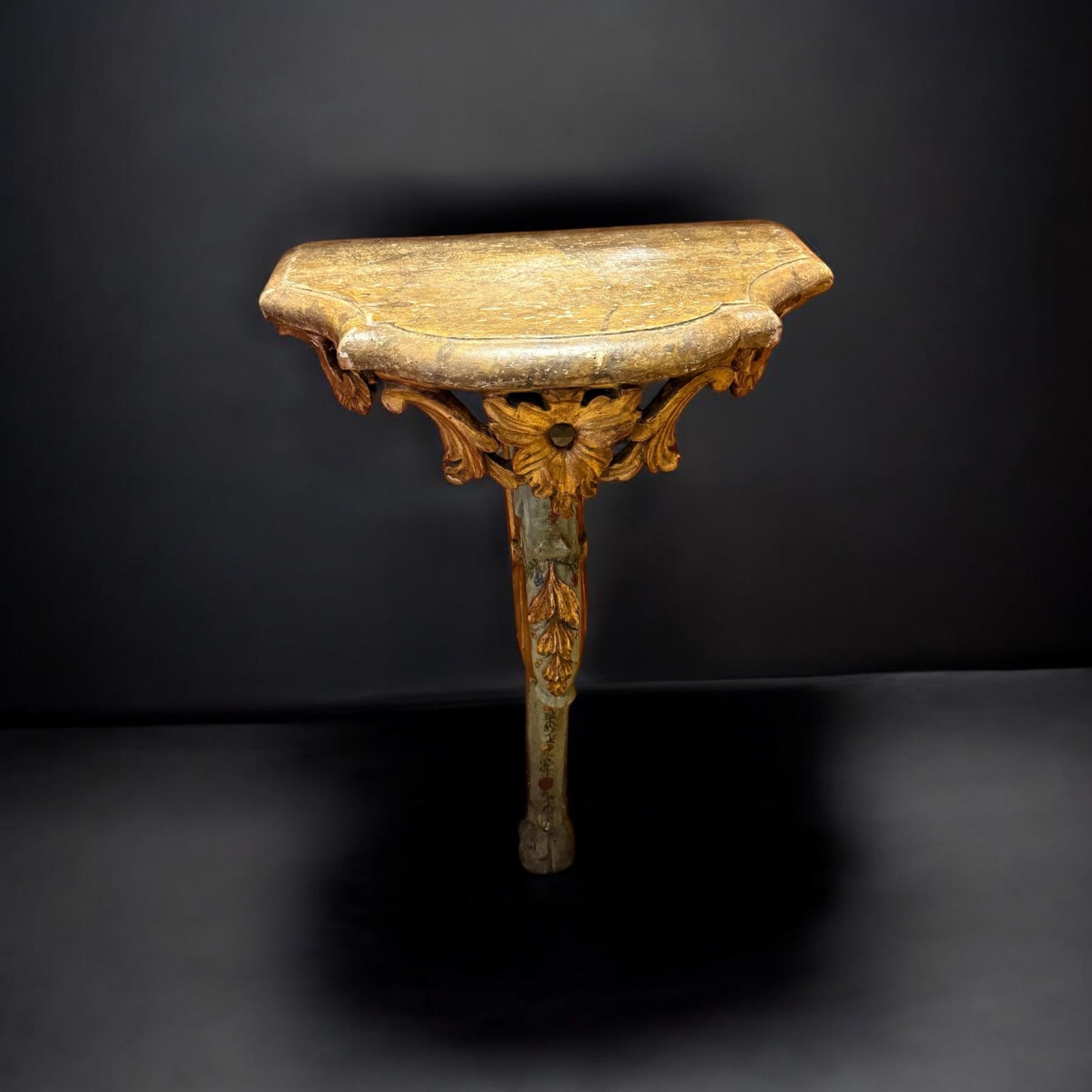 Pair of Venetian 18th Century Painted and Parcel-Gilt Console Tables 1